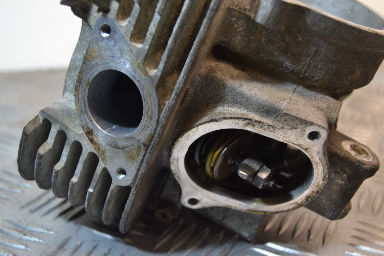 Culasse soupapes culbuteurs Head rockers valves Yamaha 125 SR