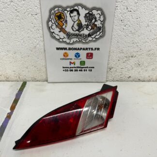 Feu arrière gauche Peugeot 125 Satelis K15 2006-09