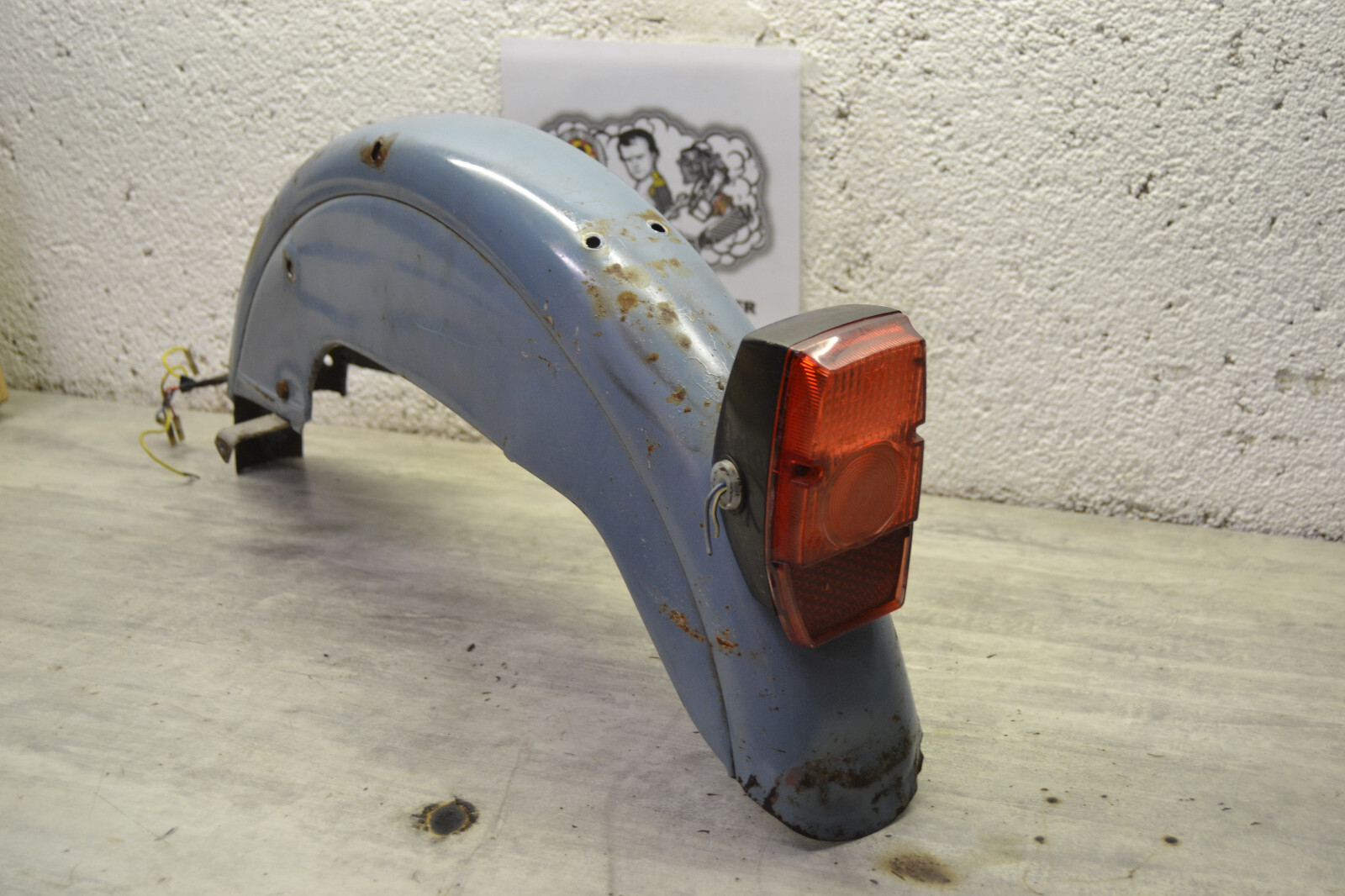 Garde boue arrière Mobylette Motobécane Motobecane AV88 Bleu youngtimer