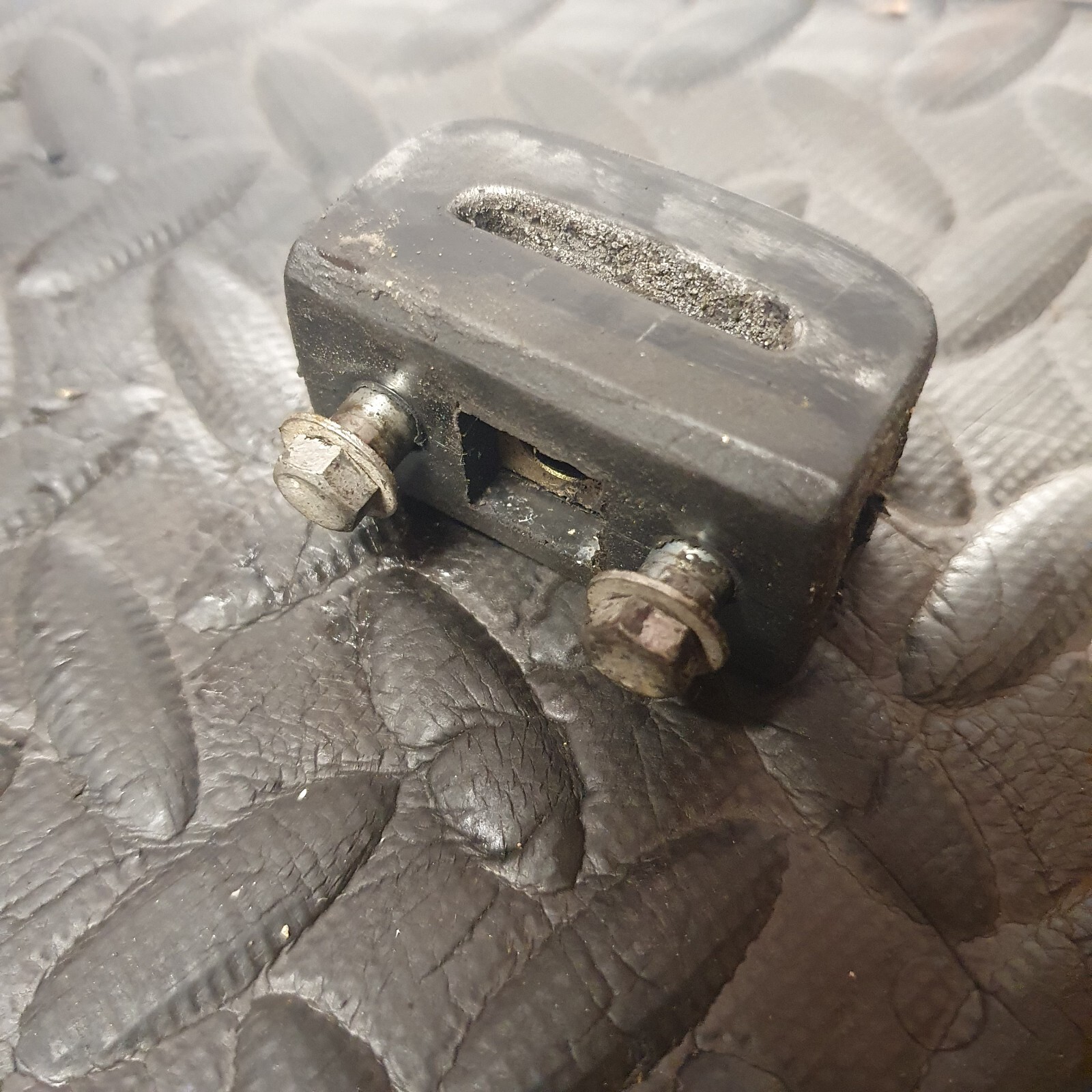 Patin caoutchouc Yamaha 125 DTLC 10V 1982-87 – Image 5