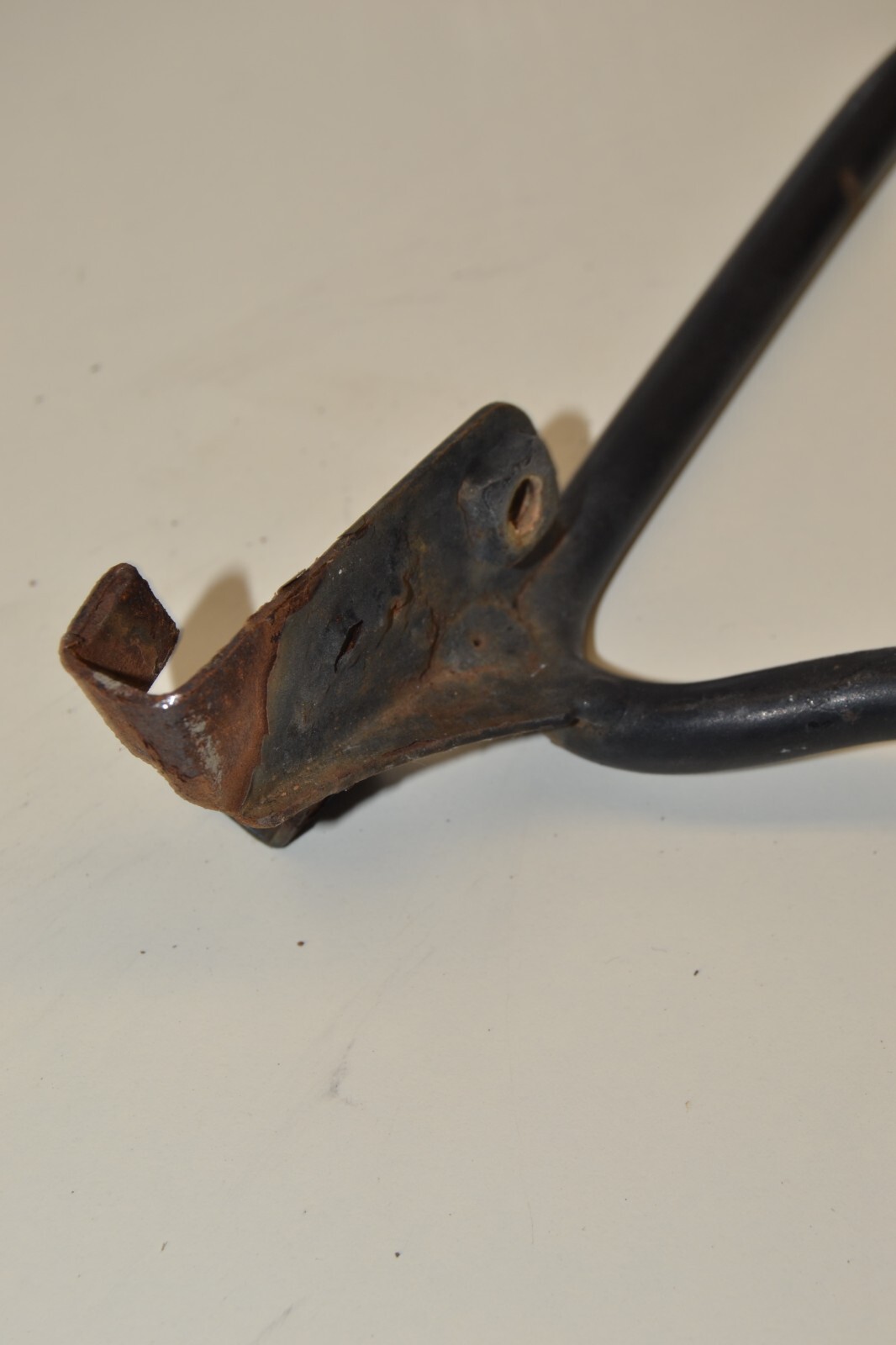 Support platine klaxon horn holder Honda 125 MTX TC02 1988 – Image 11