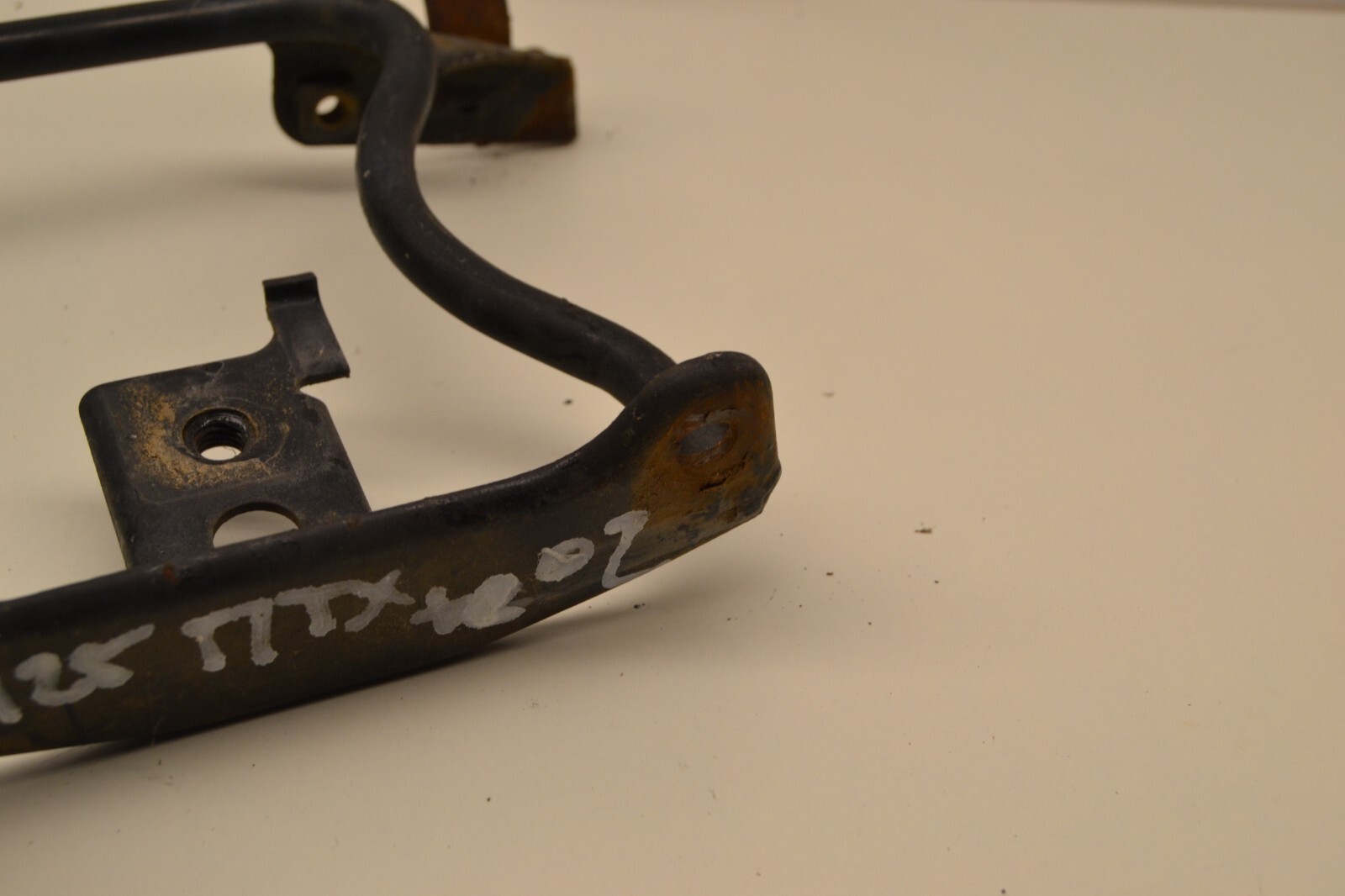 Support platine klaxon horn holder Honda 125 MTX TC02 1988 – Image 5