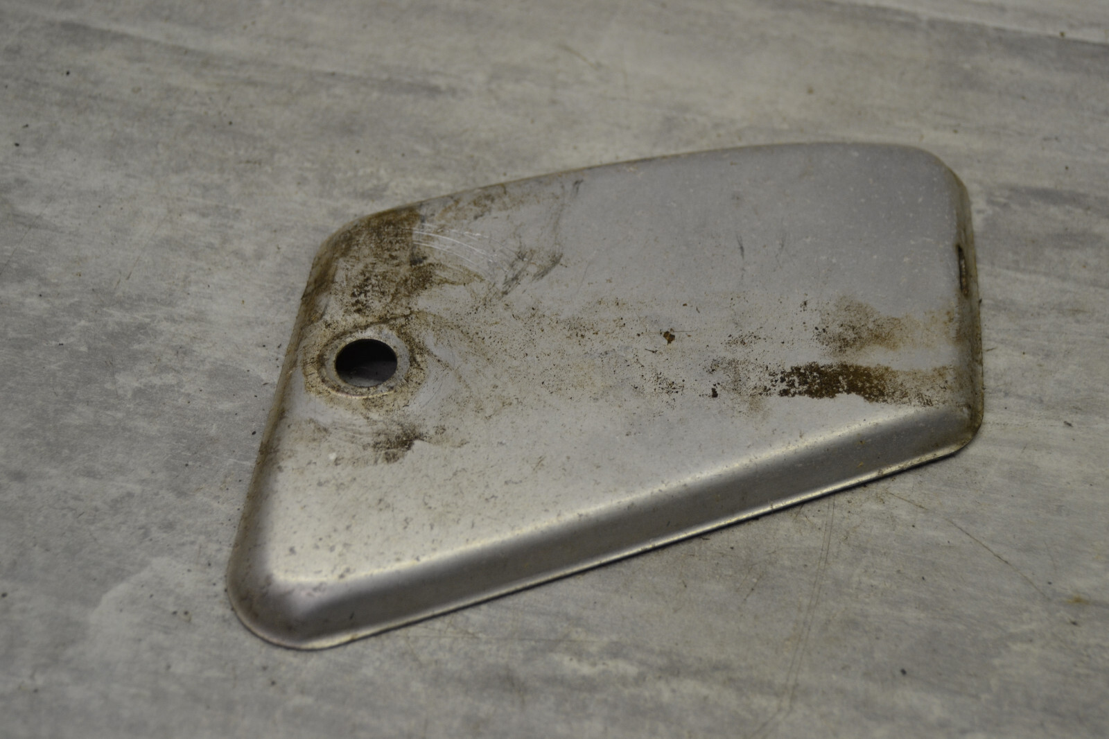 couvercle boite à gant droit cadre Mobylette Motobécane Motobecane AV88