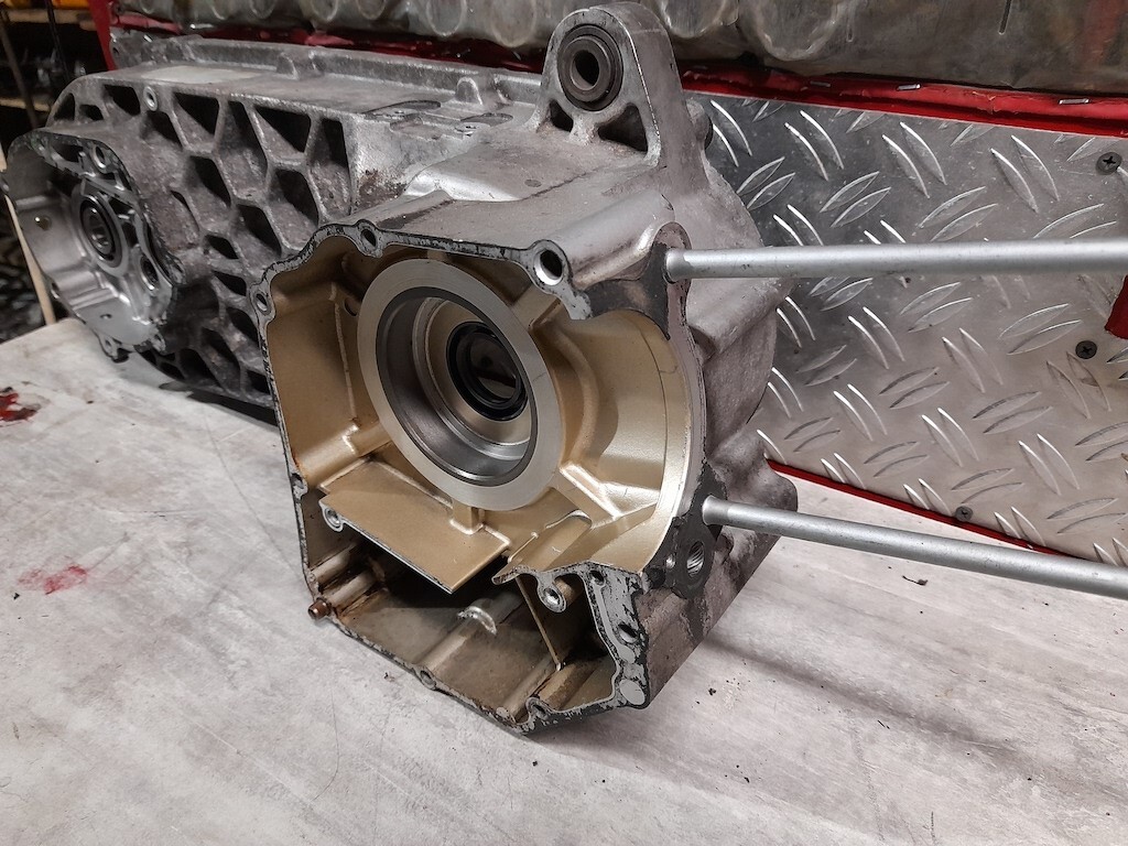 Carter moteur SYM 250 GTS 300 Citycom 11200HMA000 – Image 3