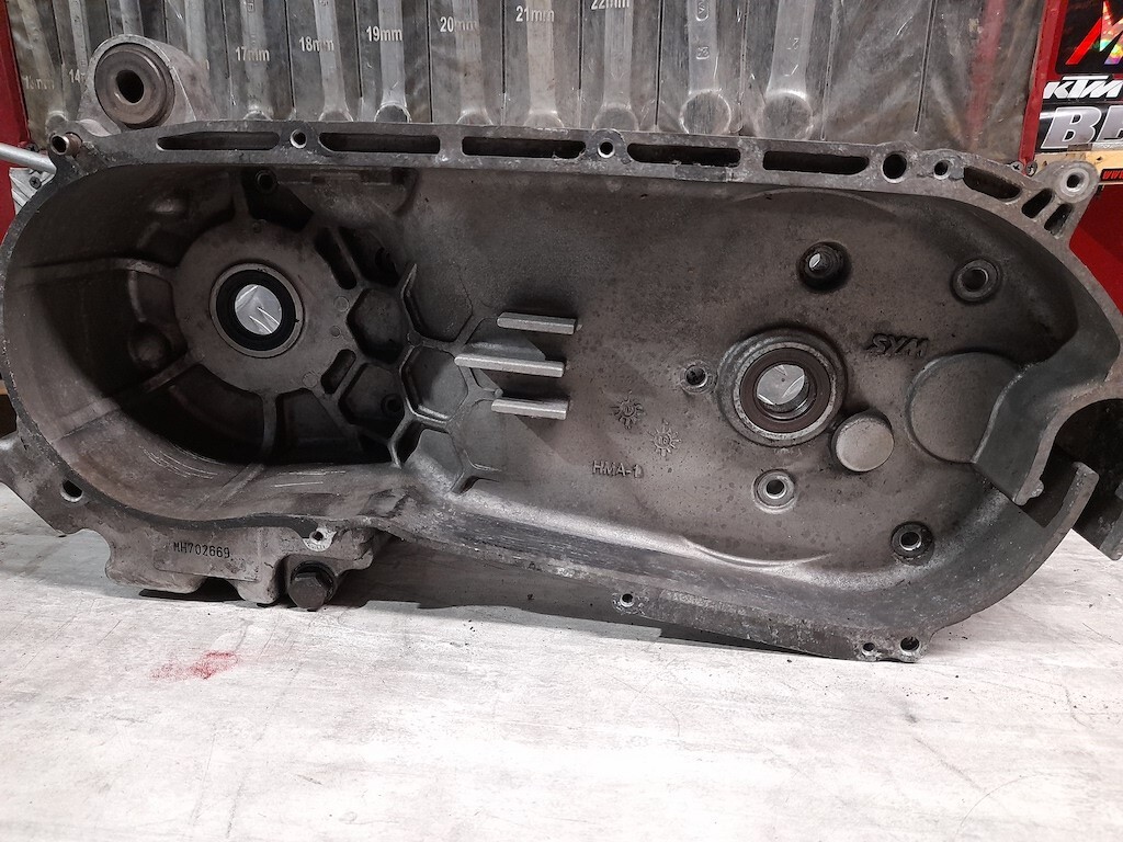 Carter moteur SYM 250 GTS 300 Citycom 11200HMA000 – Image 5