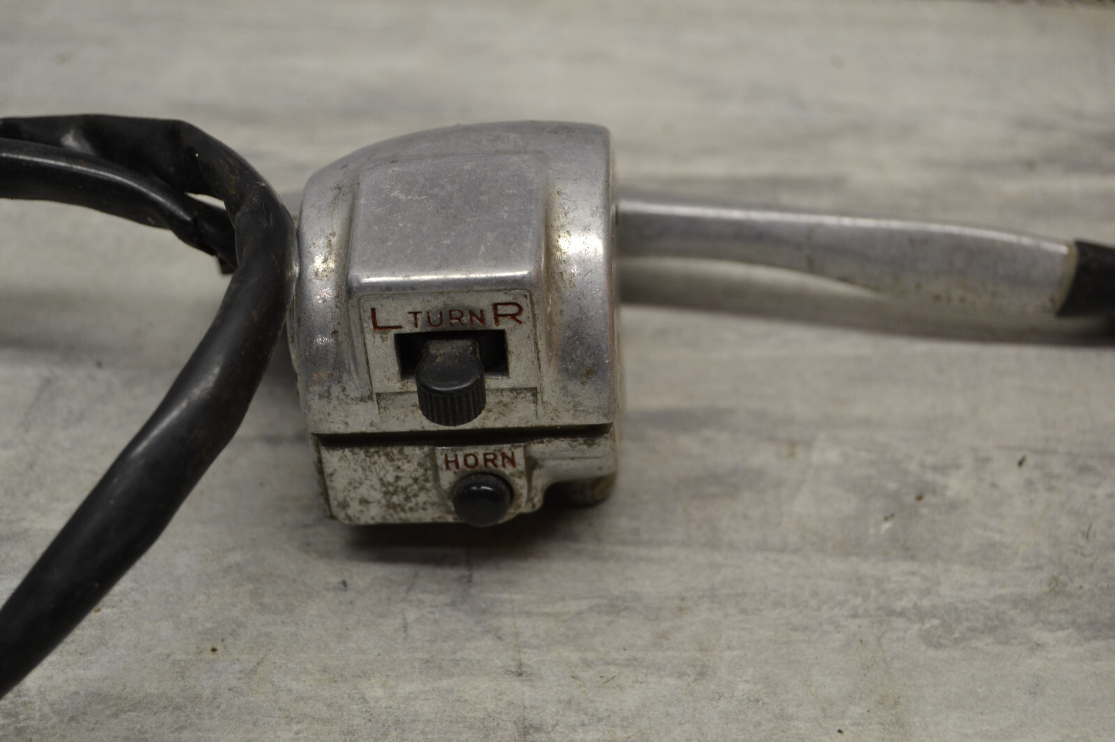 Commodo droit Honda Z50 Z50G Gorilla right handle switch assy – Image 3