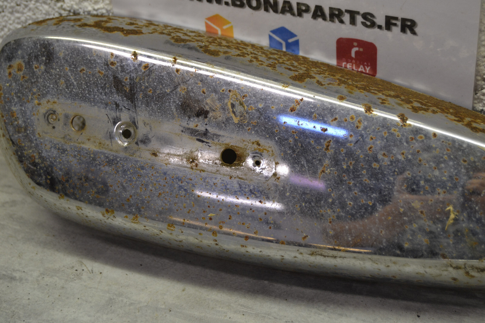 Enjoliveur gauche chromé cadre Mobylette Motobécane Motobecane AV88 youngtimer – Image 4