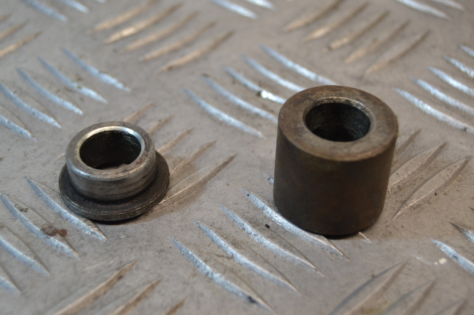 Entretoises de roue arrière rear wheel spacers Yamaha 125 SR