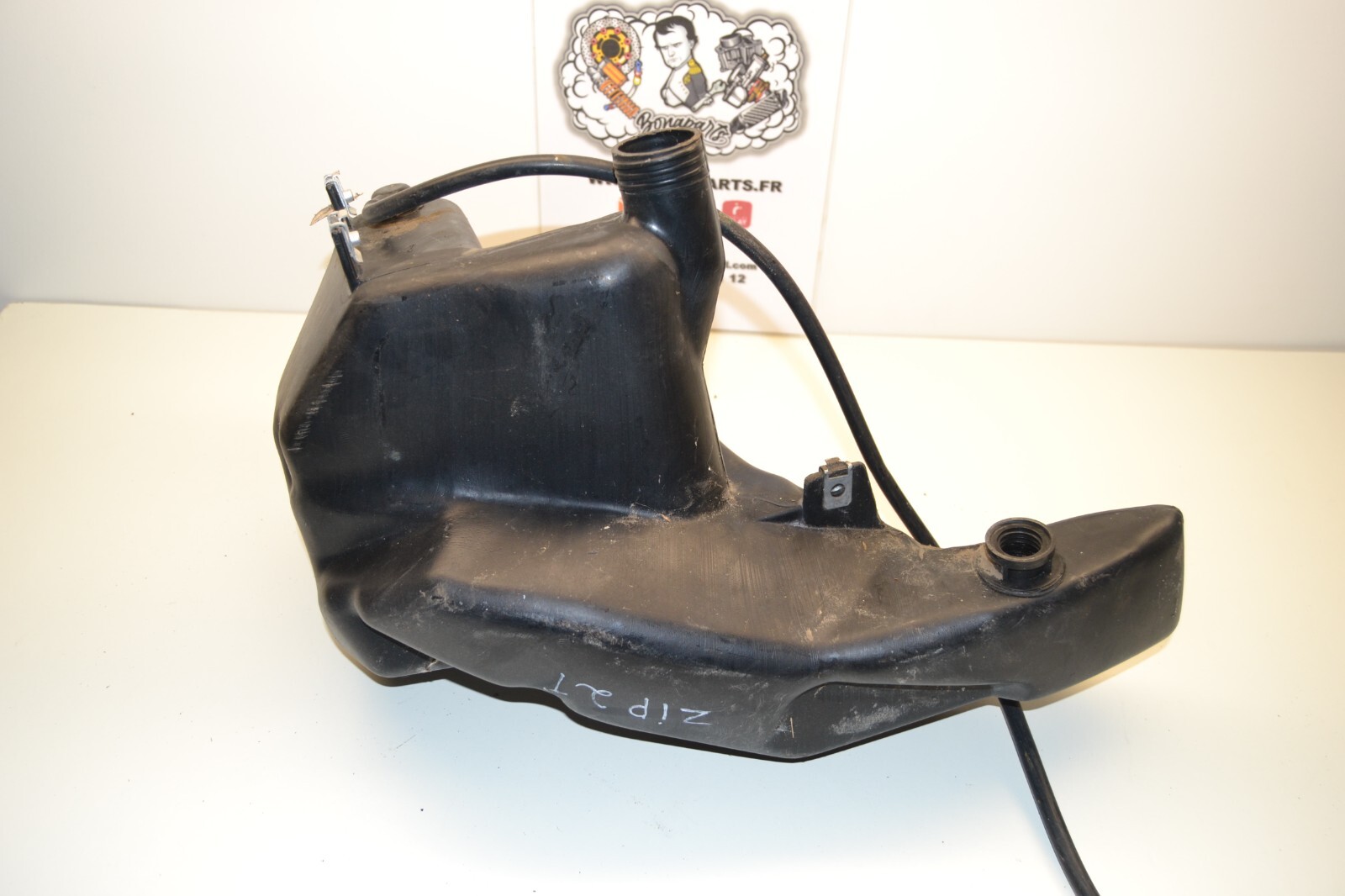 Réservoir essence gas tank Piaggio ZIP 50 2t – Image 4