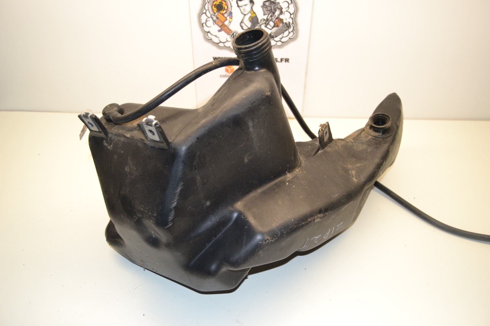 Réservoir essence gas tank Piaggio ZIP 50 2t – Image 5