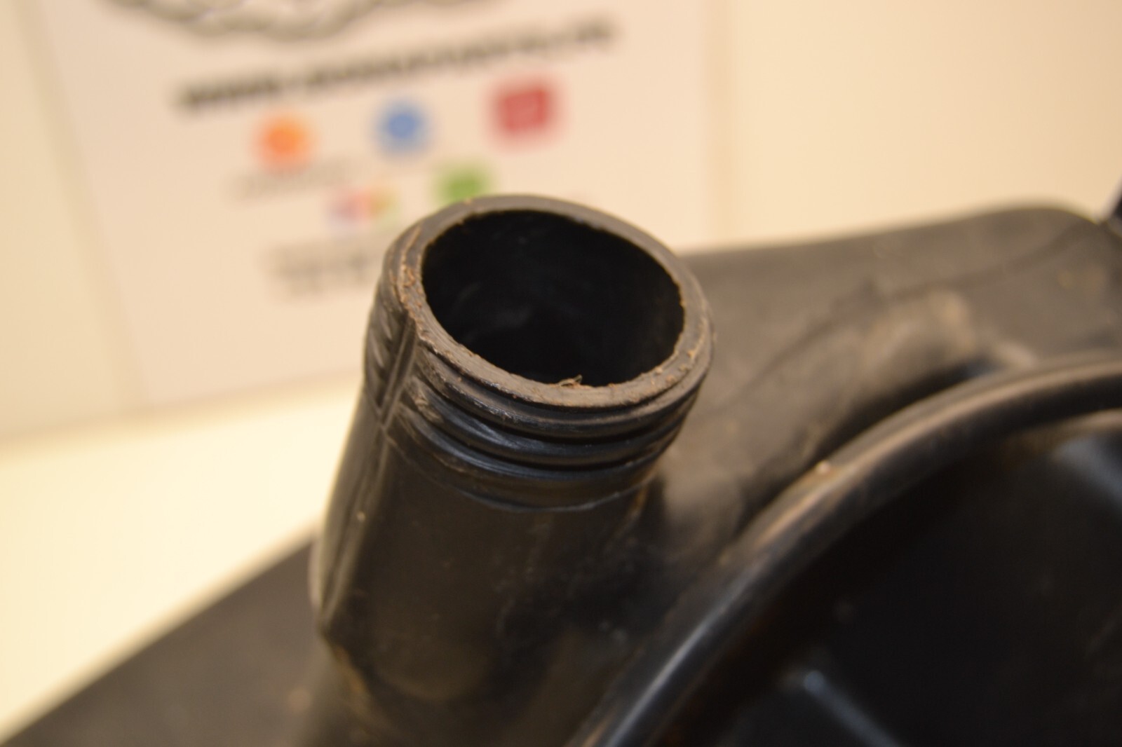 Réservoir essence gas tank Piaggio ZIP 50 2t – Image 8