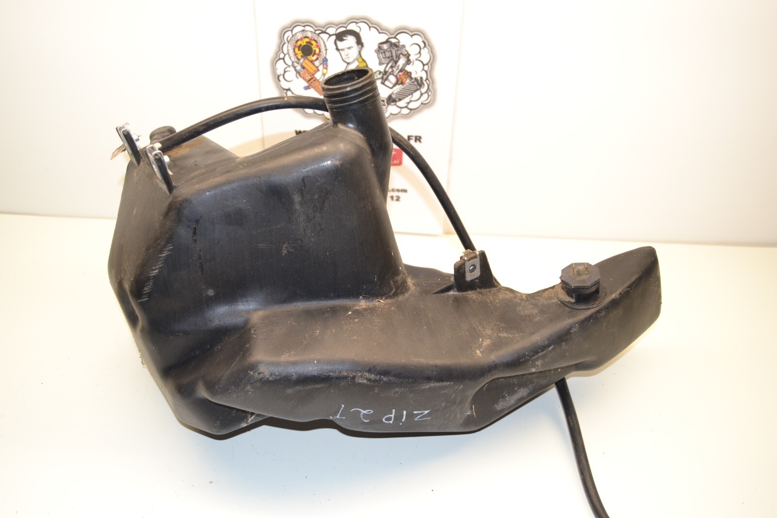 Réservoir essence gas tank Piaggio ZIP 50 2t