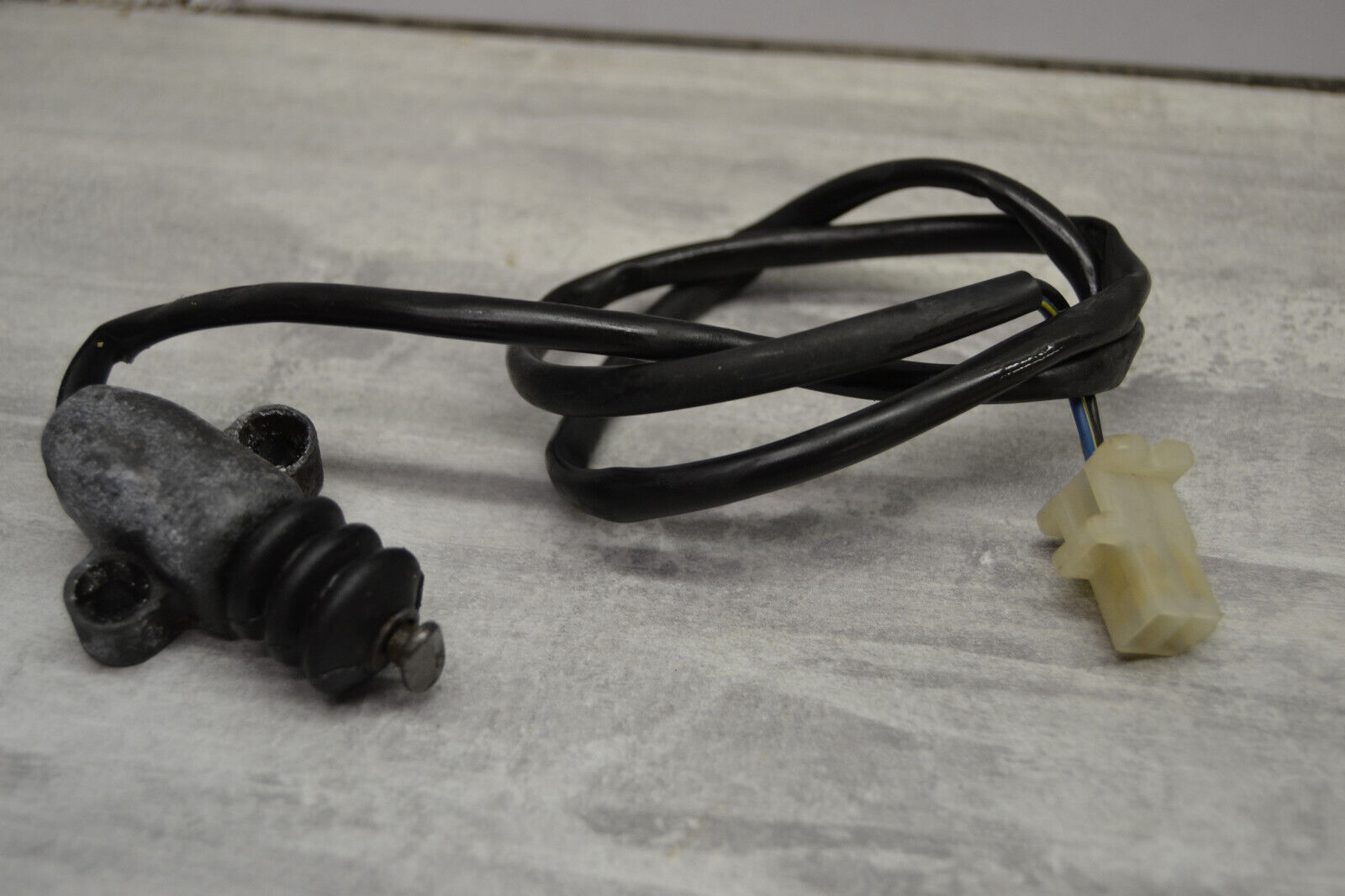 contacteur capteur bequille Yamaha 125 SR stand sensor