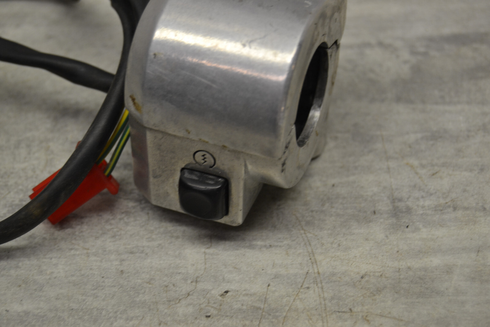 Commodo droit Honda Zoomer NPS50 2001-17 right command 35150GEZ641 – Image 3