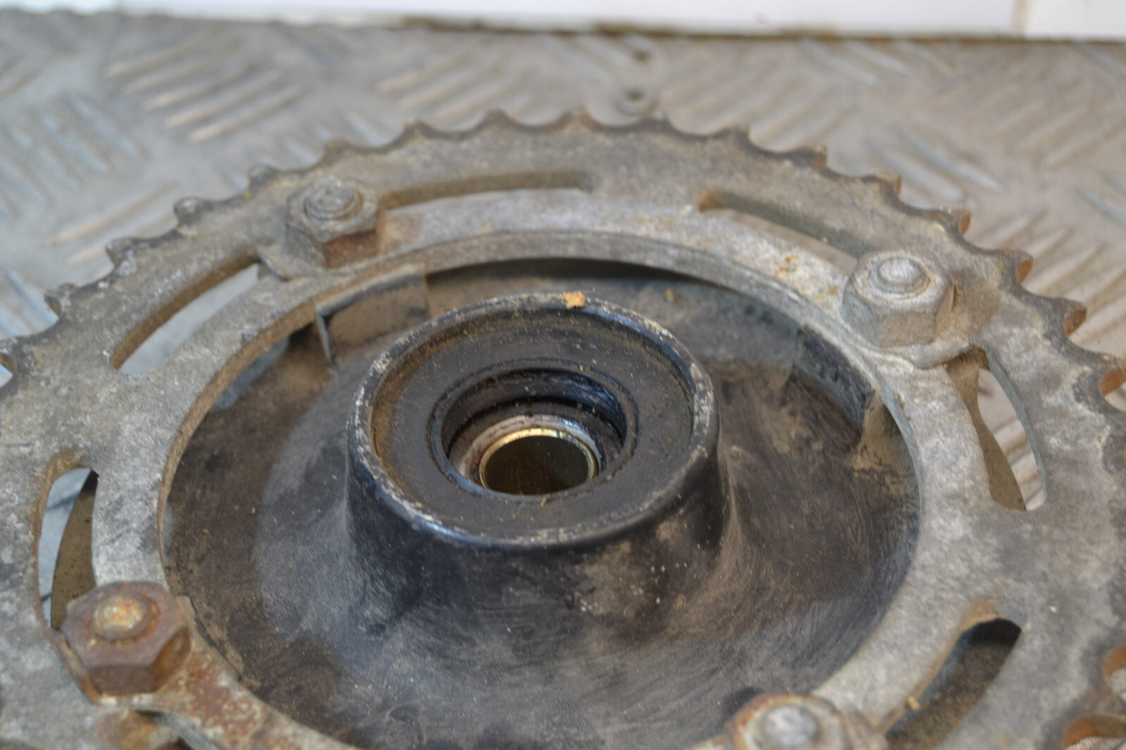 Porte Couronne Yamaha 600 Xt 43f sprocket holder – Image 4