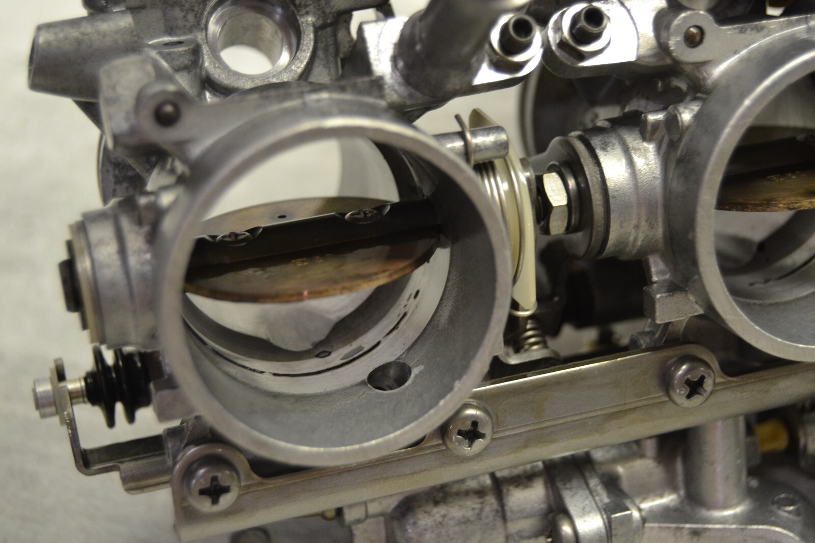 Rampe admission papillon Yamaha FJR1300 FJR 1300 2001-2005 – Image 11