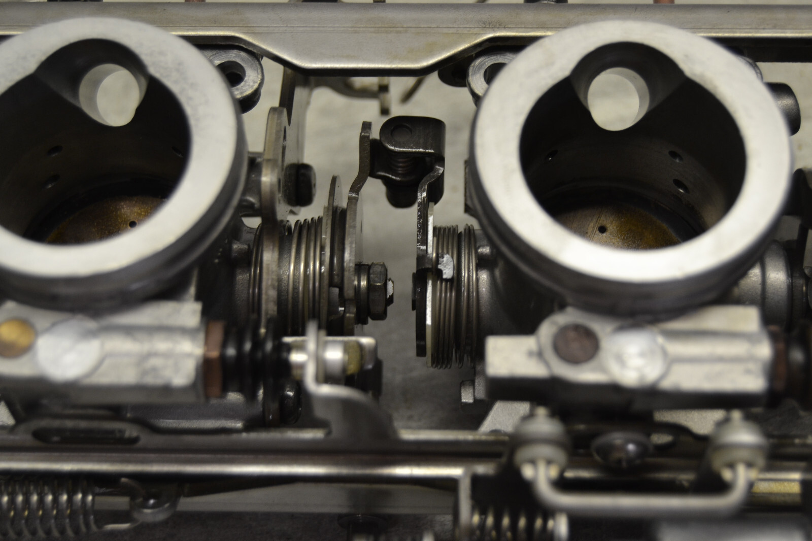 Rampe admission papillon Yamaha FJR1300 FJR 1300 2001-2005 – Image 23