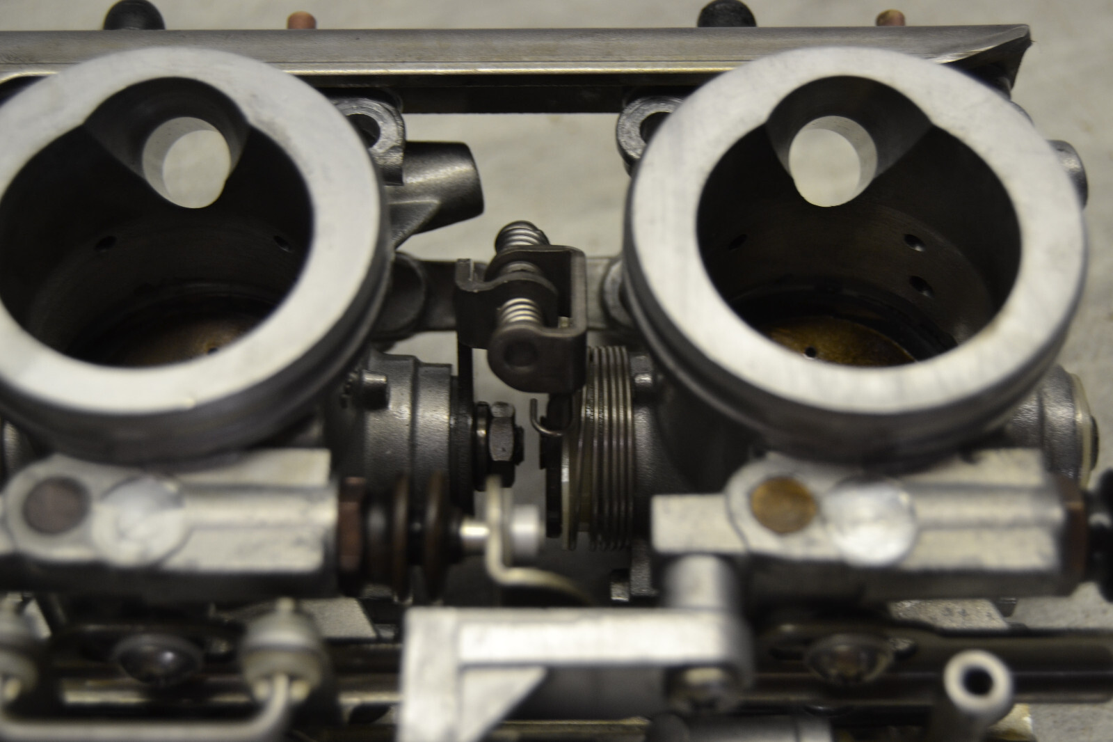 Rampe admission papillon Yamaha FJR1300 FJR 1300 2001-2005 – Image 25