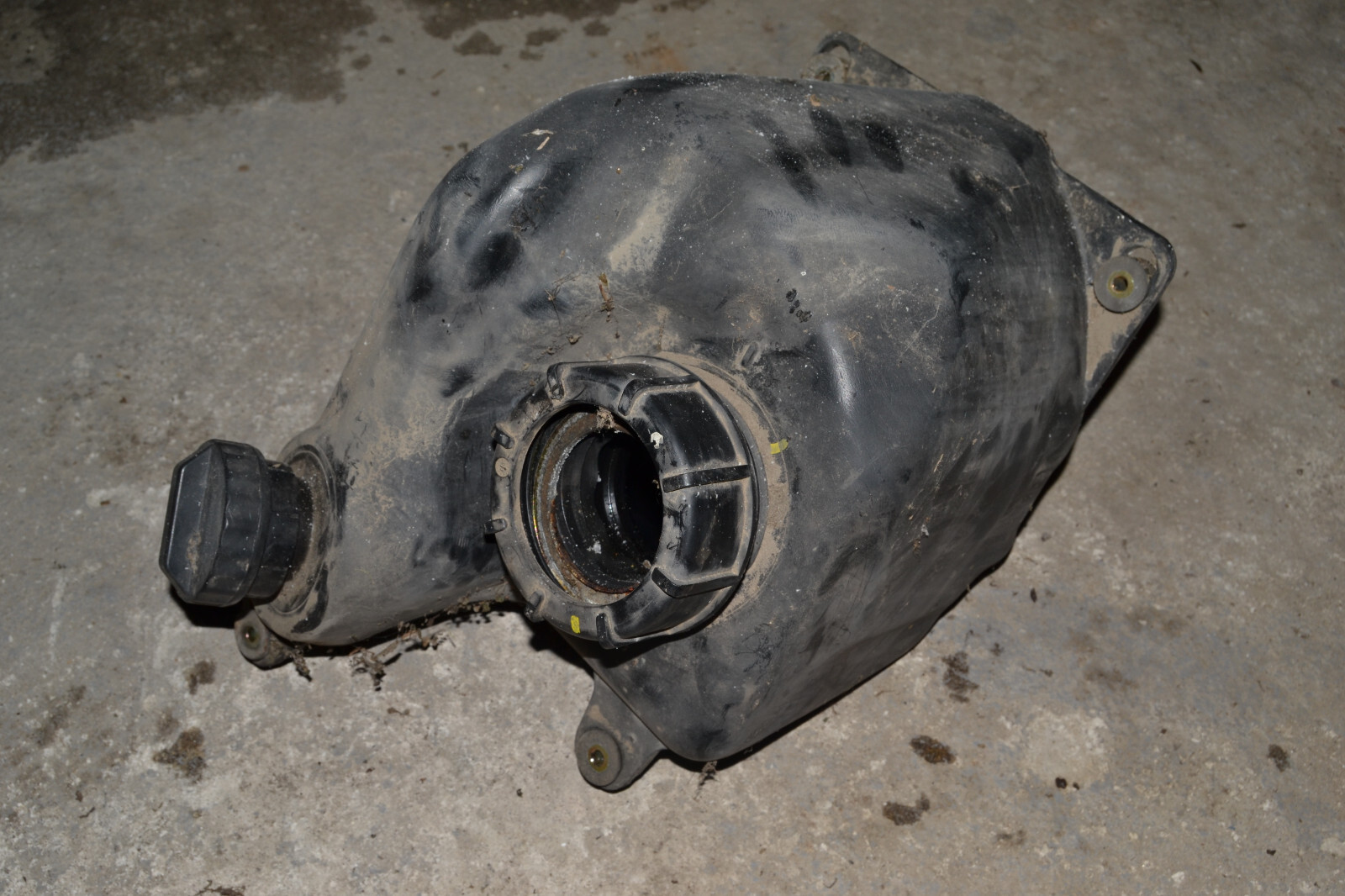 Réservoir d'essence Honda Pantheon 125 FES fes125 2003-07