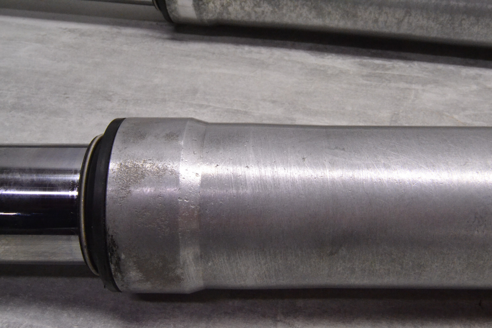 Fourche Aprilia MX 125 2006 forks tubes AP8163400 AP8163401 – Image 25