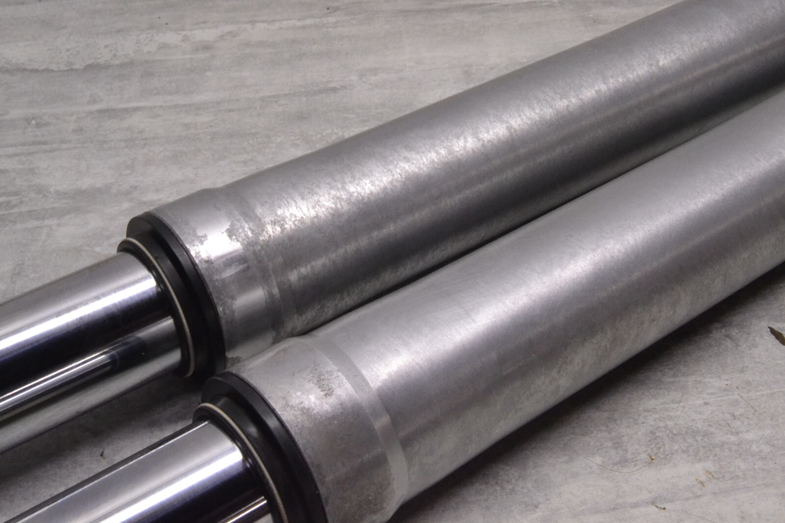 Fourche Aprilia MX 125 2006 forks tubes AP8163400 AP8163401 – Image 6