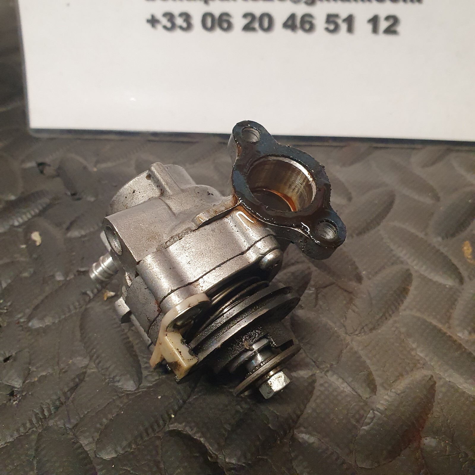 Pompe à huile Yamaha 125 DTLC 10V 1982-87 – Image 5