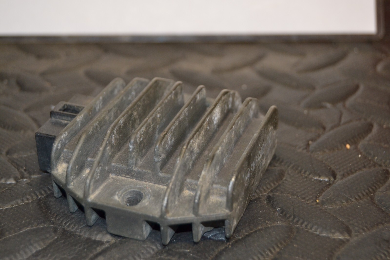 Régulateur de tension redresseur Piaggio X8 125 – Image 4