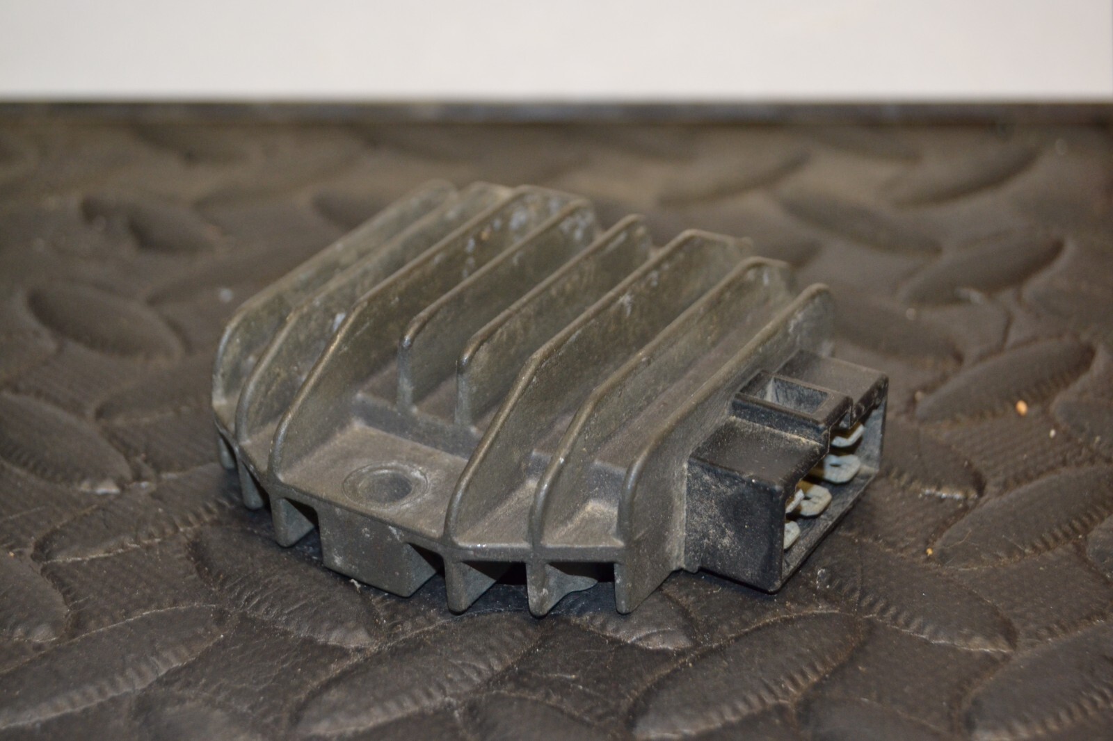 Régulateur de tension redresseur Piaggio X8 125 – Image 6