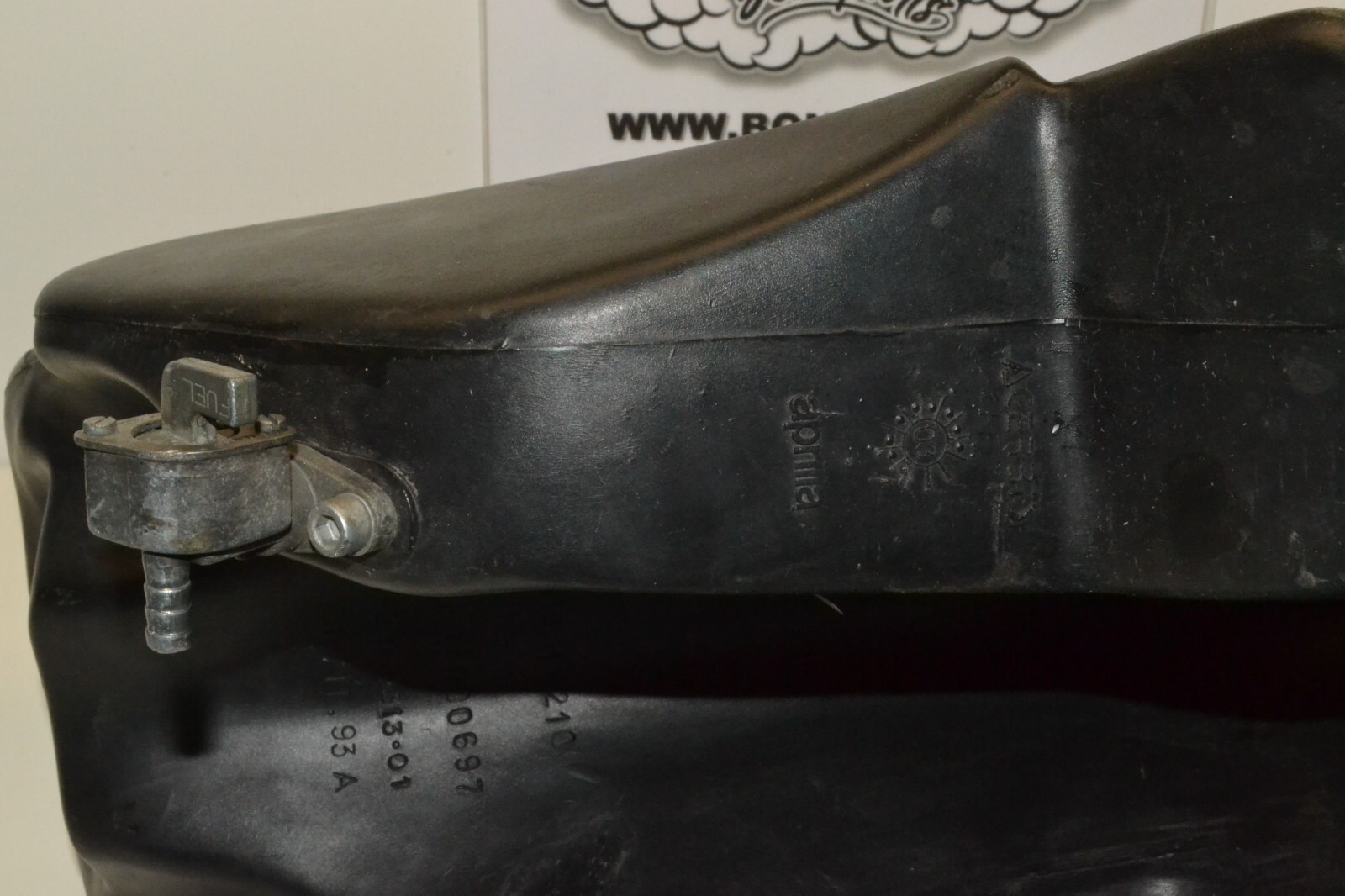 Réservoir essence gas tank serbatoio Aprilia 125 MX 14210 – Image 15