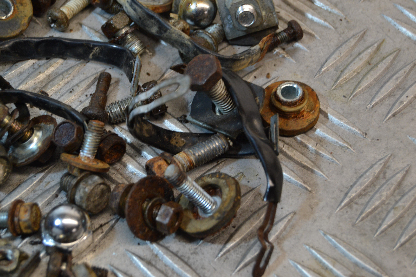 Visserie partie cycle vrac Suzuki 125 GT X4 1980-84 – Image 6