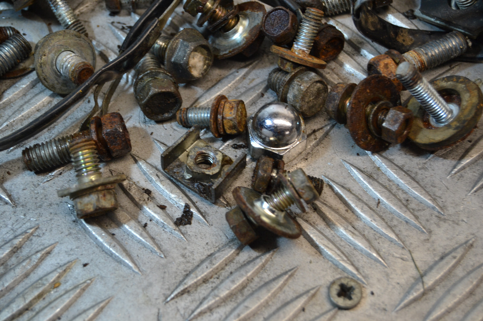 Visserie partie cycle vrac Suzuki 125 GT X4 1980-84 – Image 7