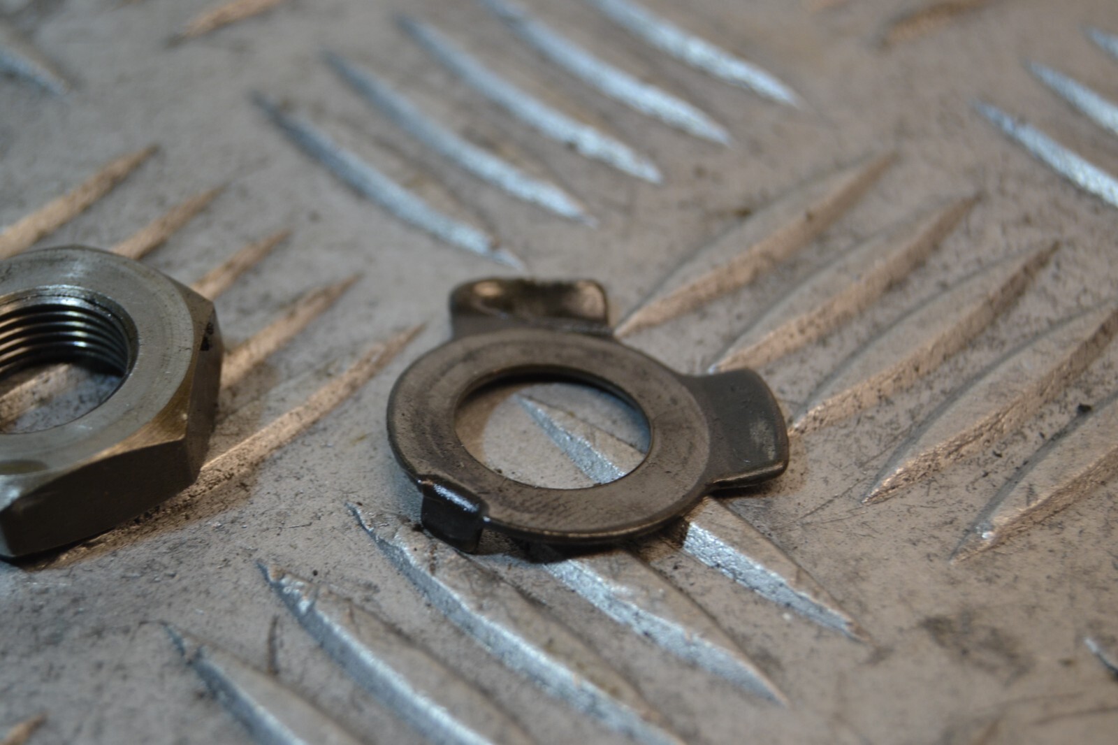 écrou rondelle pignon de balancier Yamaha 125 SR – Image 4