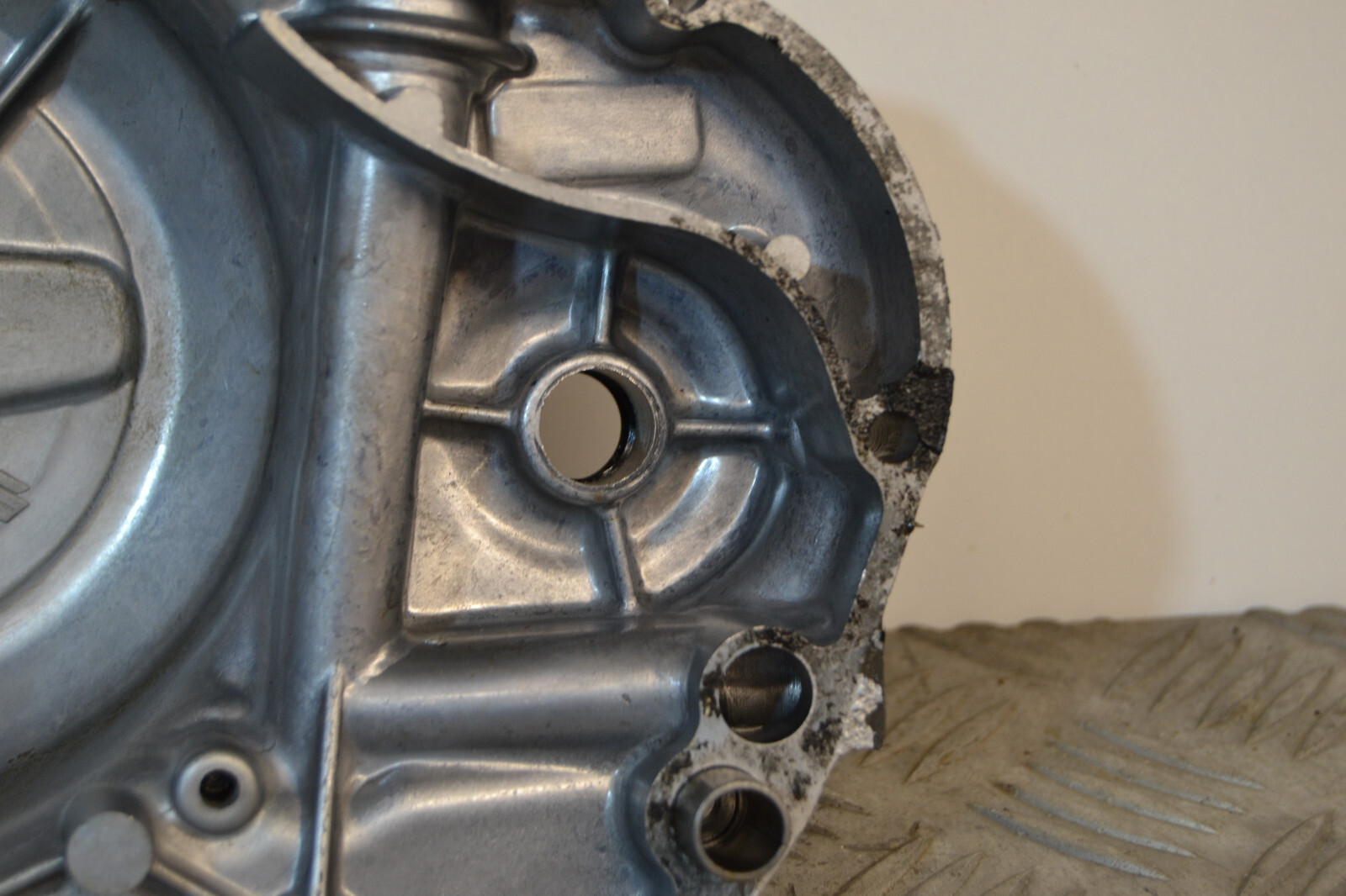 Carter d'embrayage Suzuki 125 GT X4 1980-84 clutch case – Image 9