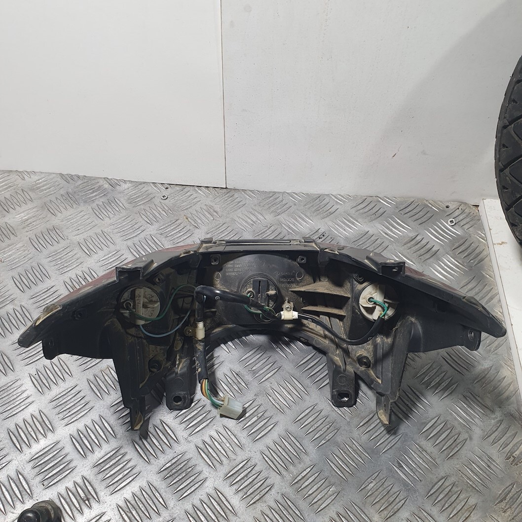 Feu arrière Honda Lead 110 2008-12 33710GFM890 – Image 7