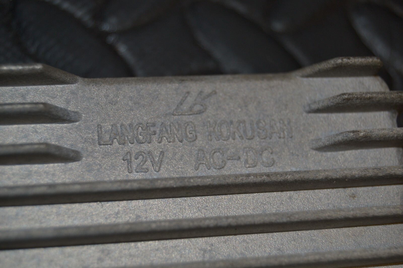 Régulateur de tension redresseur Piaggio ZIP 50 2T – Image 7