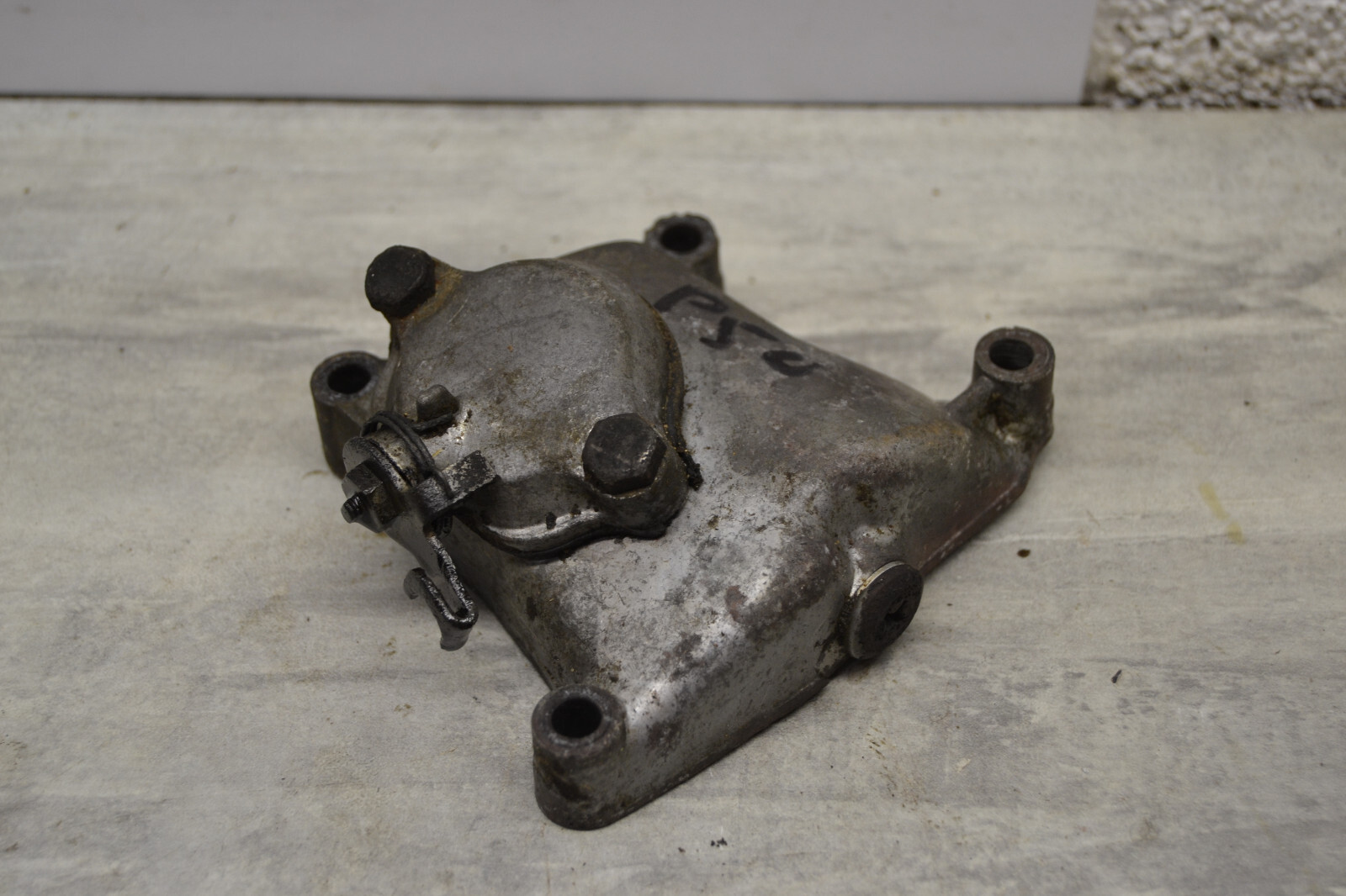 Cache culbuteur Honda Amigo P50 1967 rockers cover