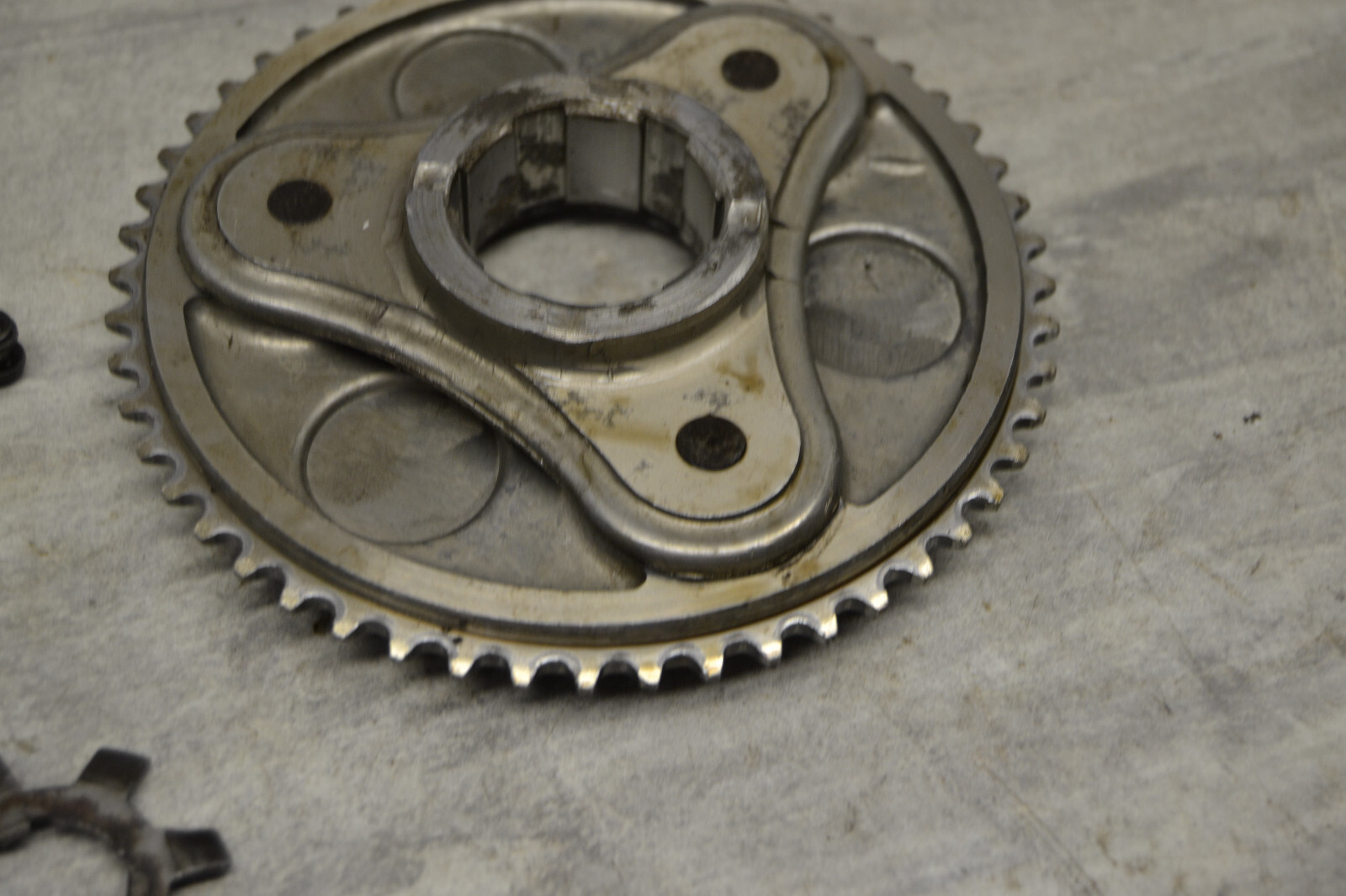 Courronne transmission embrayage Honda Amigo P50 1967 sprocket clutch – Image 4