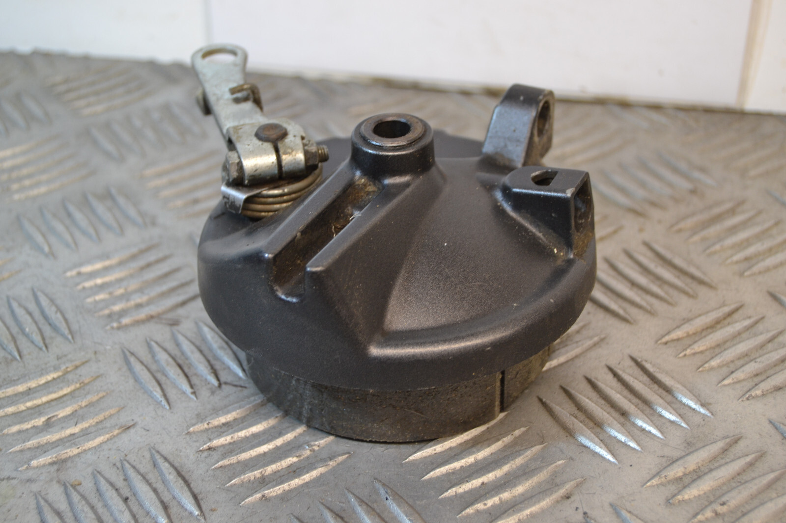 Flasque tambour frein avant Honda Zoomer NPS50 2001-17 45010GEZ000ZA – Image 3