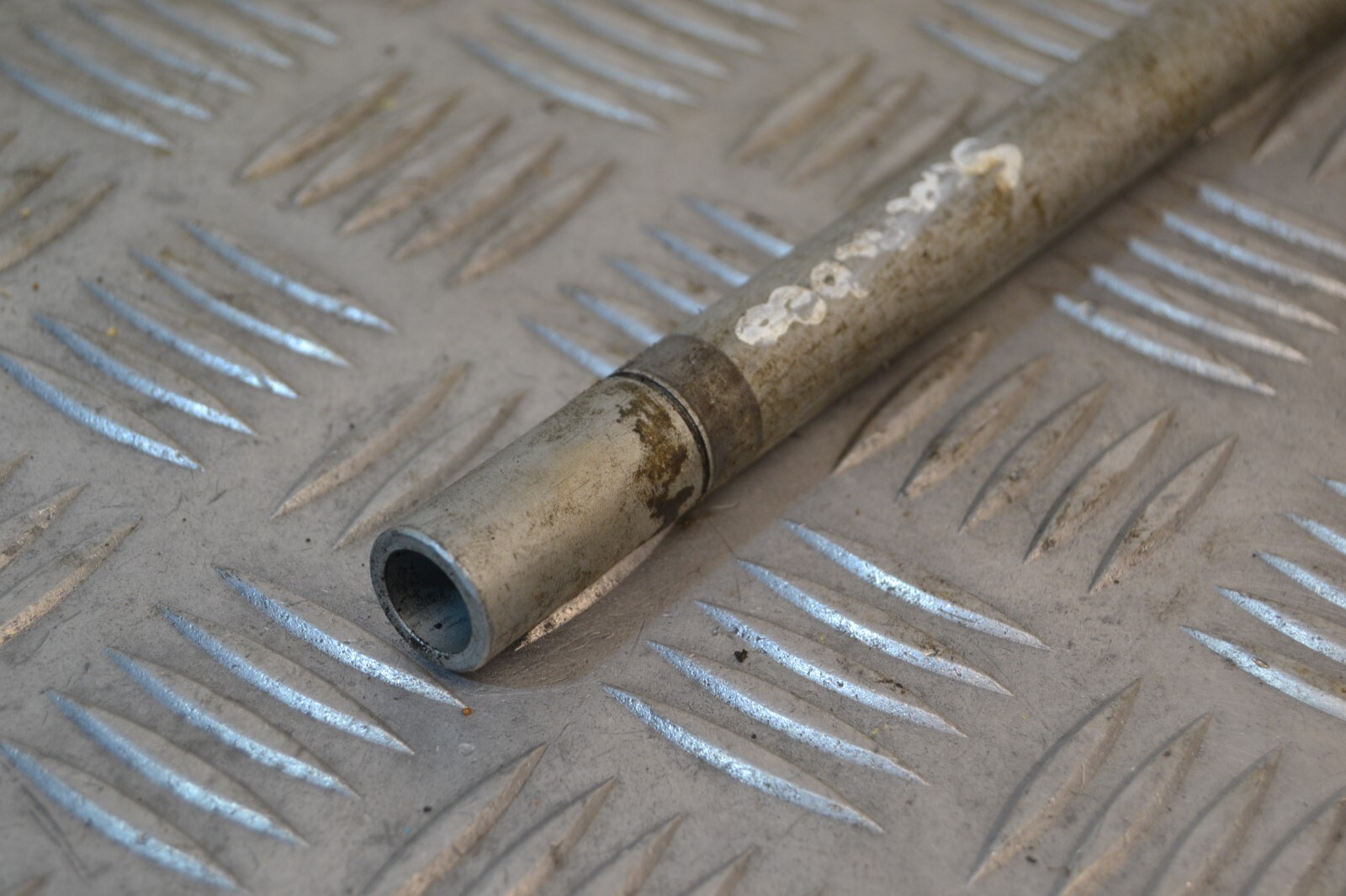 Guide axe moteur Aprilia Scarabeo 125 rotax 2006 – Image 5