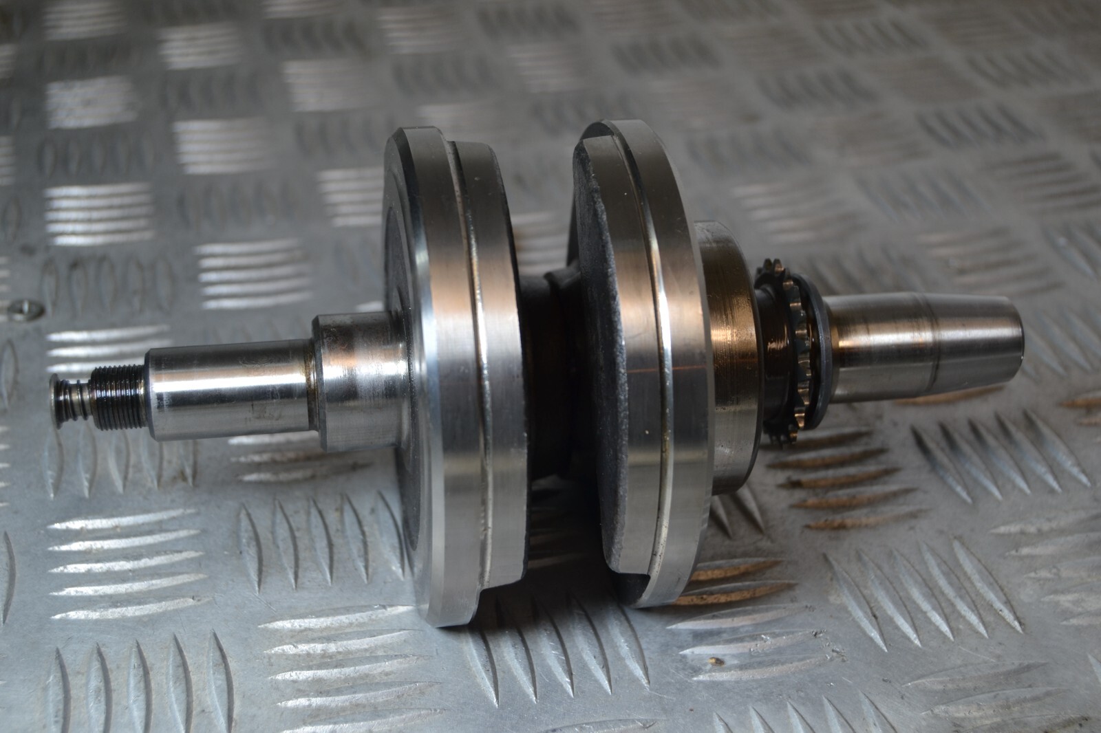 Vilebrequin bielle crankshaft assy Yamaha 125 SR – Image 12