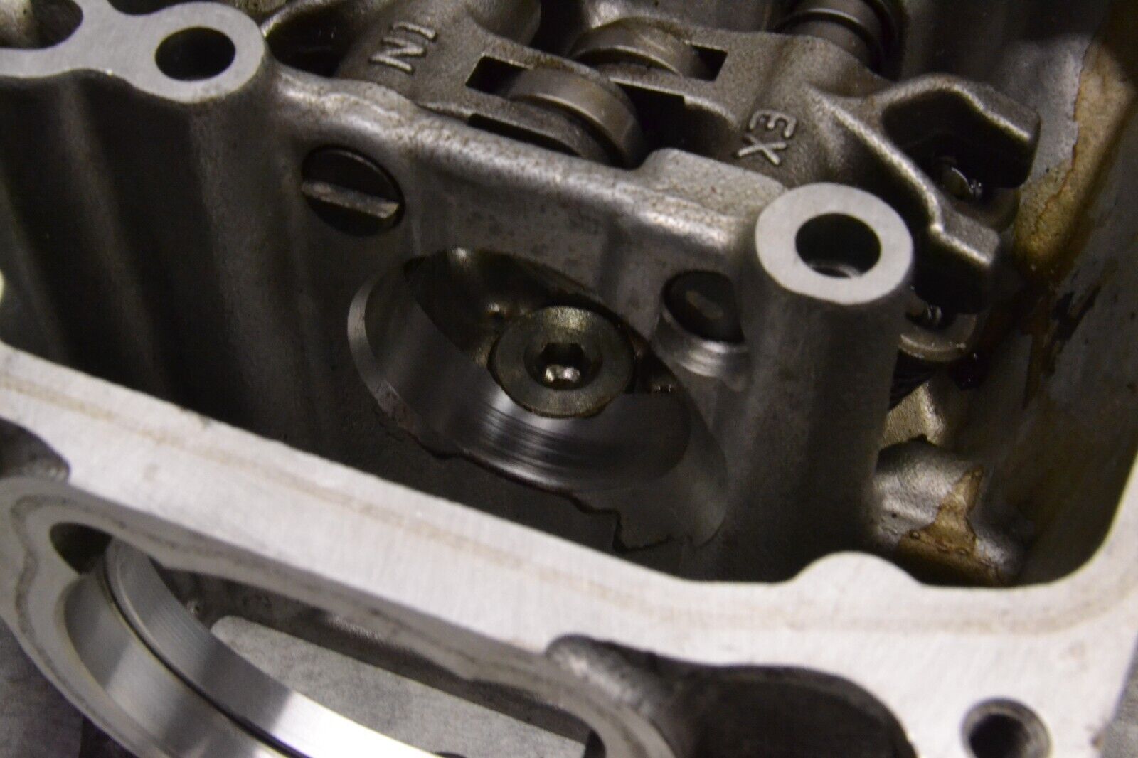 Culasse soupapes Honda Zoomer 50 NPS Head valve 12200GEV760 – Image 8