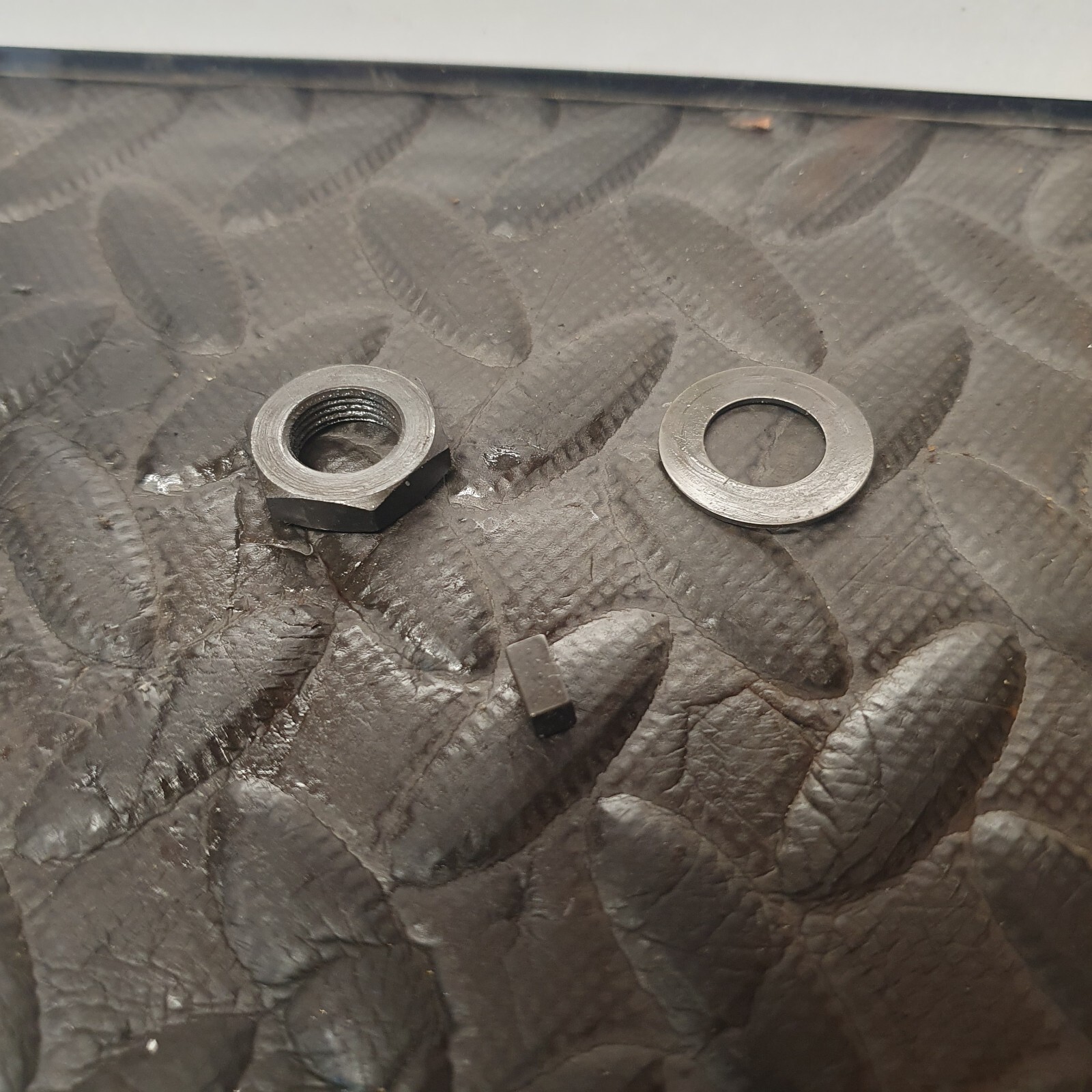 Ecrou rondelle clavette equilibreur Yamaha 125 DTLC 10V 1982-87 – Image 3