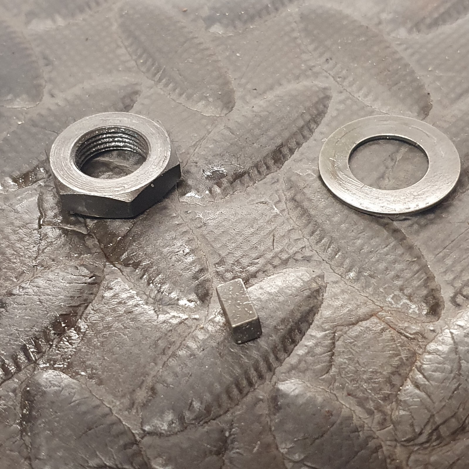 Ecrou rondelle clavette equilibreur Yamaha 125 DTLC 10V 1982-87 – Image 4