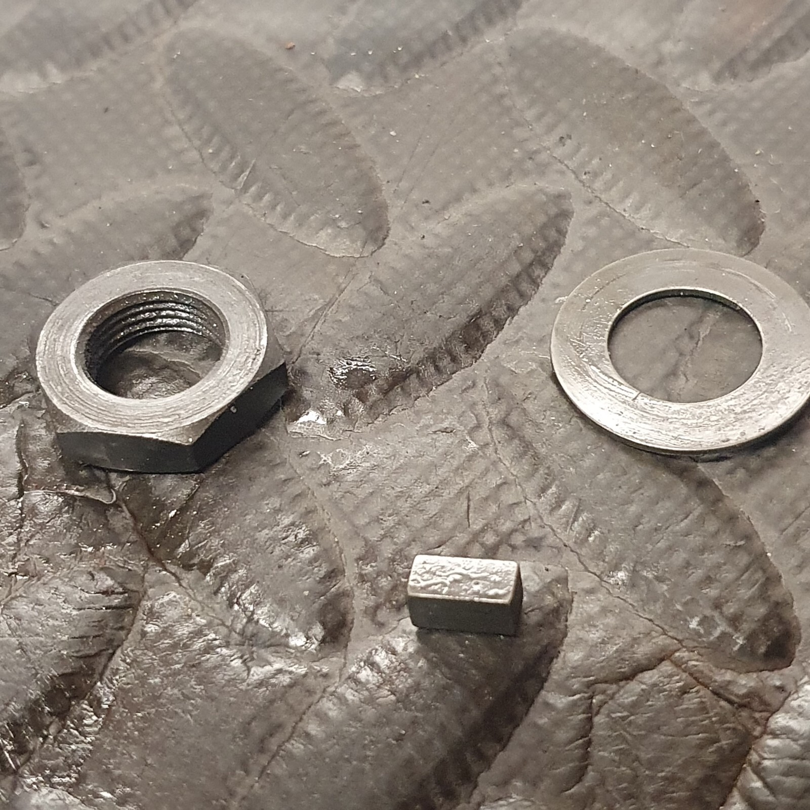 Ecrou rondelle clavette equilibreur Yamaha 125 DTLC 10V 1982-87 – Image 5