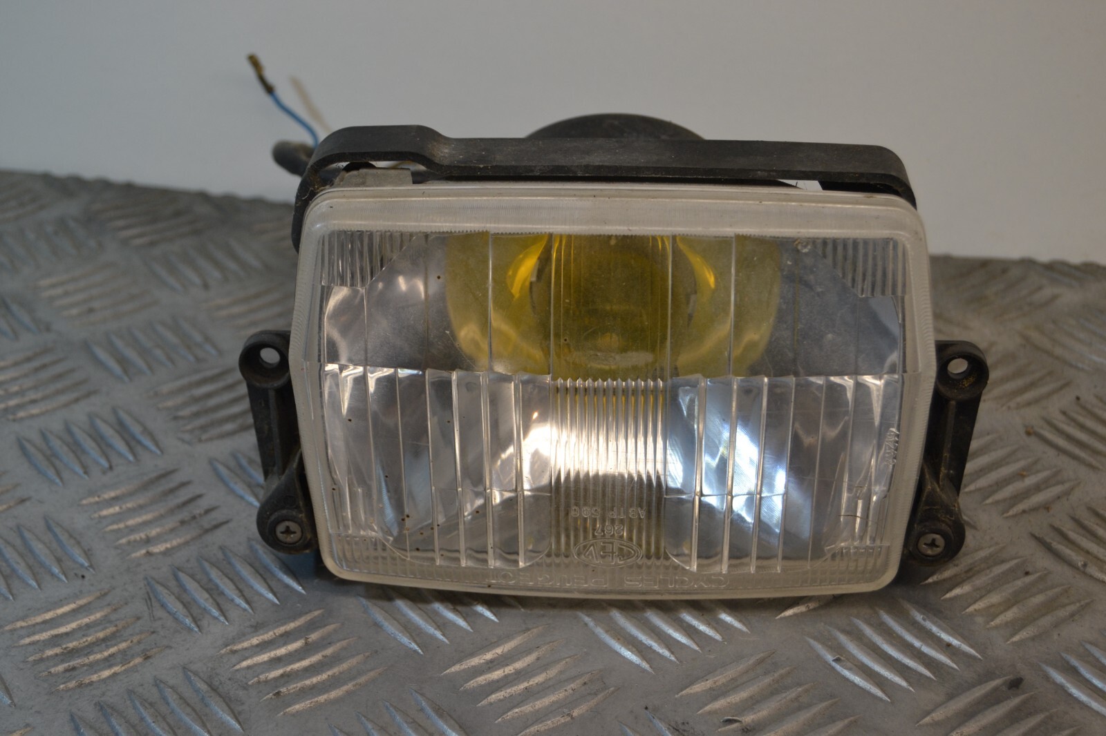 Optique phare Peugeot SC80 SC 80 L 1987