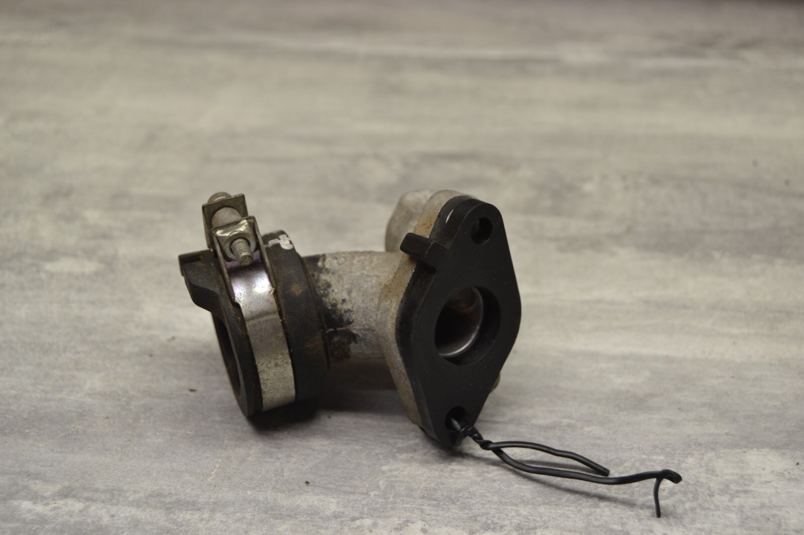 Pipe d'admission MBK ovetto 4t Neos 4 temps intake manifold – Image 4