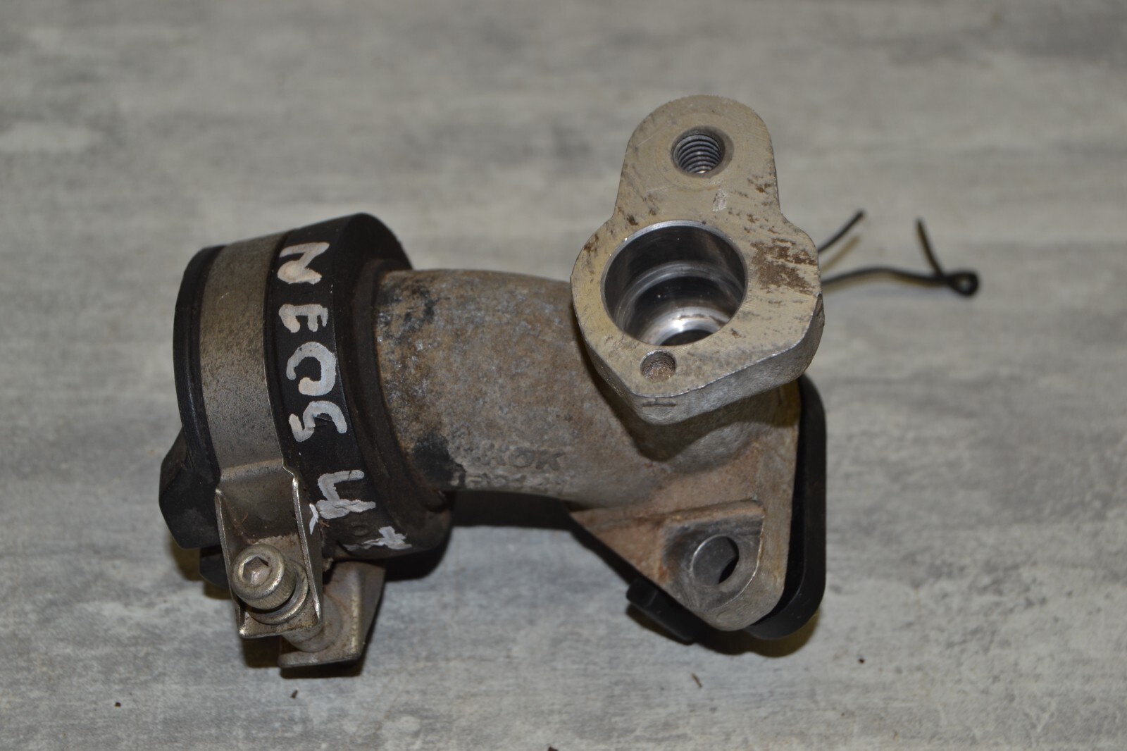 Pipe d'admission MBK ovetto 4t Neos 4 temps intake manifold – Image 7