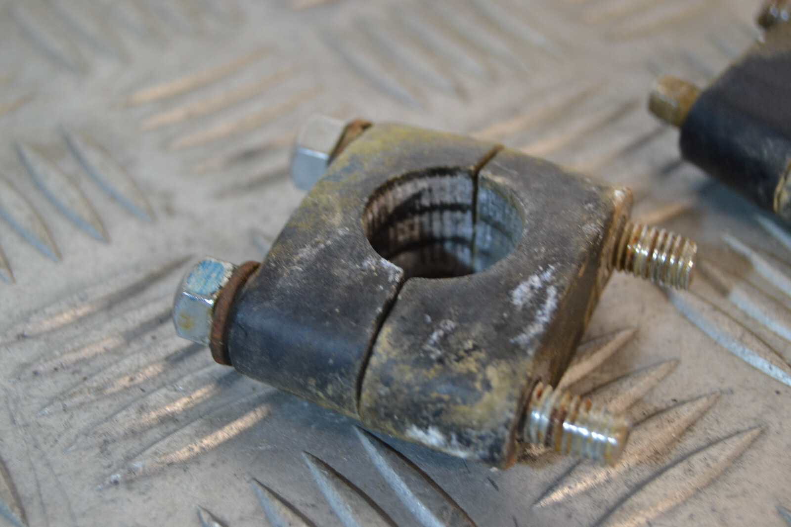 Pontet support guidon Suzuki 125 GT X4 1980-84 risers – Image 6