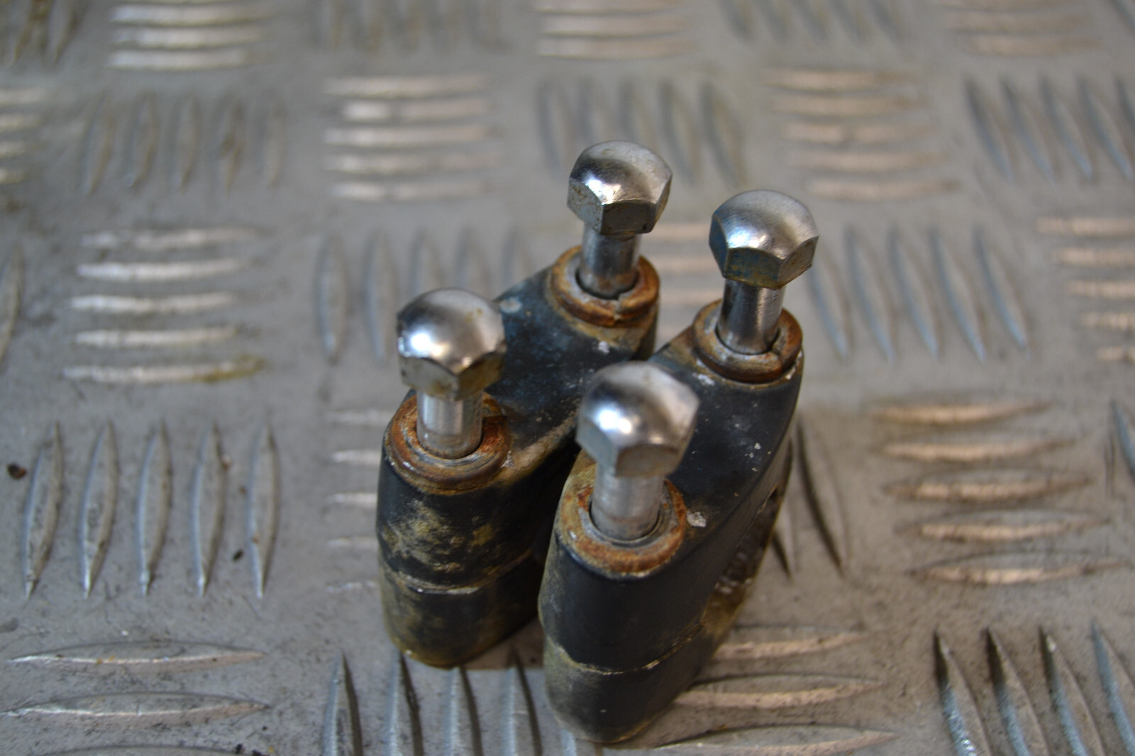 Pontet support guidon Suzuki 125 GT X4 1980-84 risers