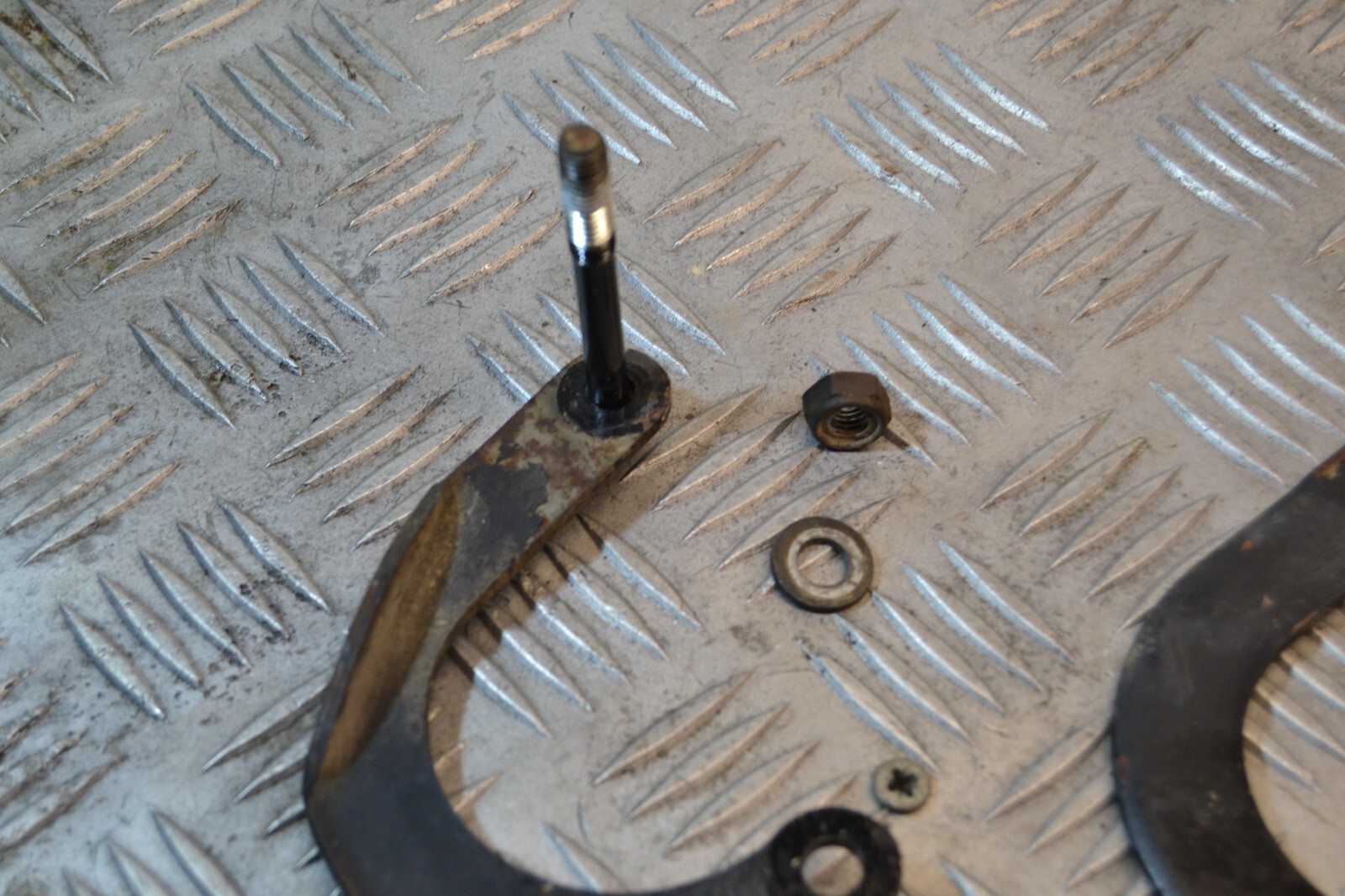 Supports moteur engine mount Yamaha 125 SR – Image 3